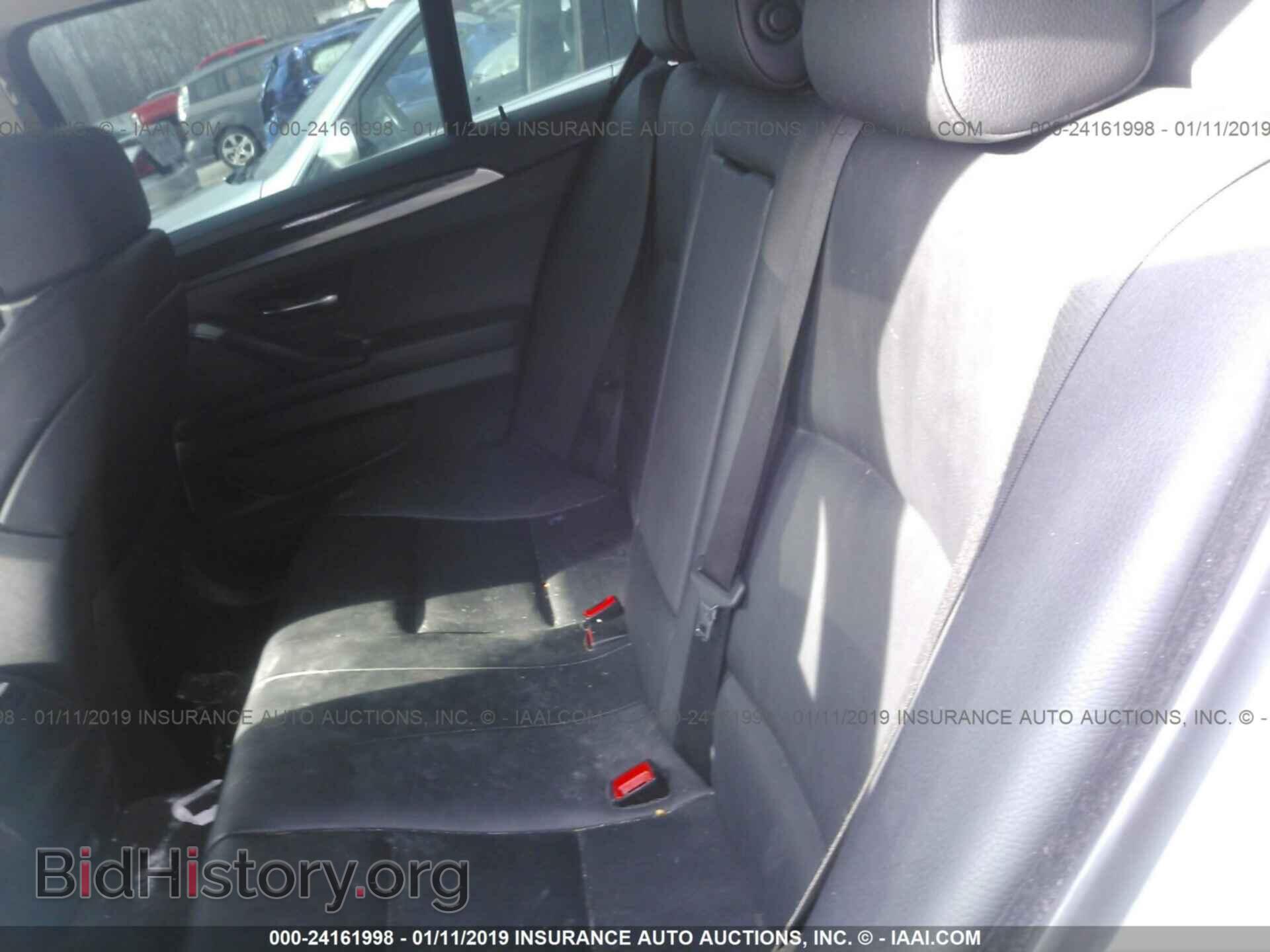 2012 BMW 528 - VIN: WBAXH5C50CDW06789 - Фото 8