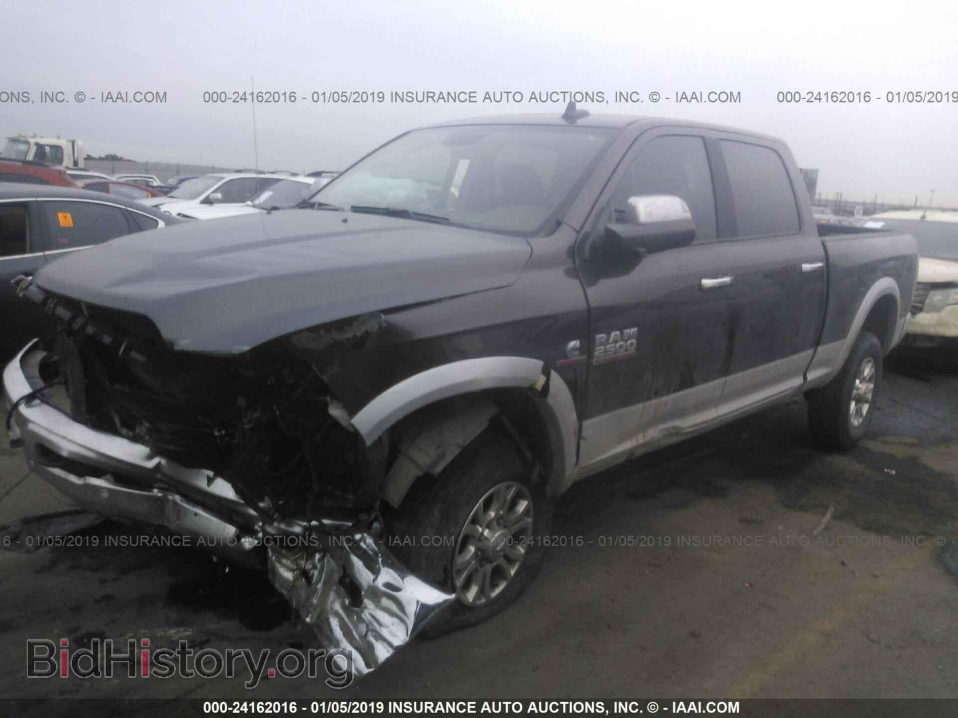 2017 RAM 2500 - VIN: 3C6UR5FL4HG772490 - Фото 2