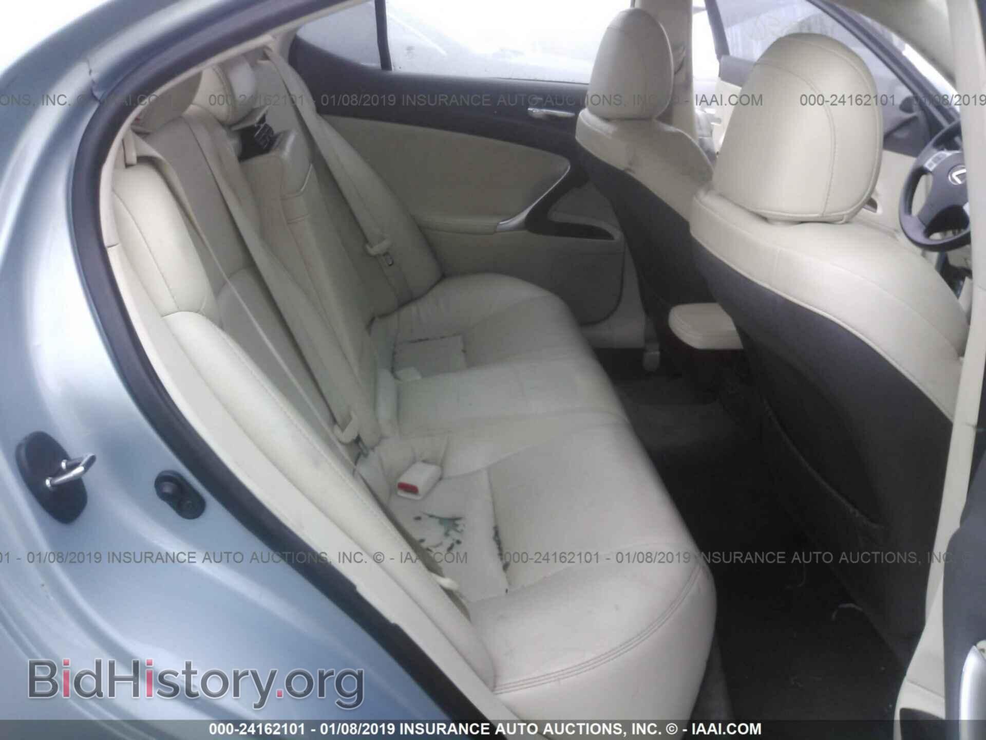 2011 LEXUS IS - VIN: JTHBF5C23B5129985 - Фото 8
