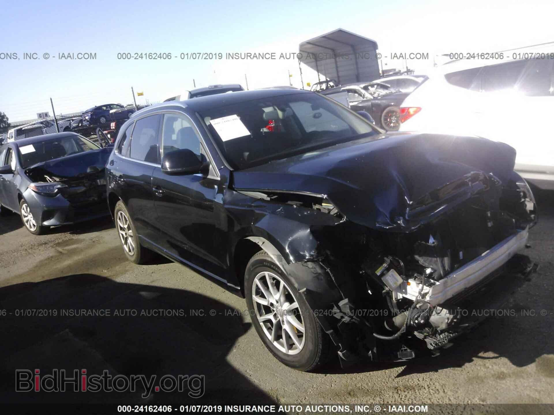 Фотография WA1LFAFP8CA056881 - AUDI Q5 2012