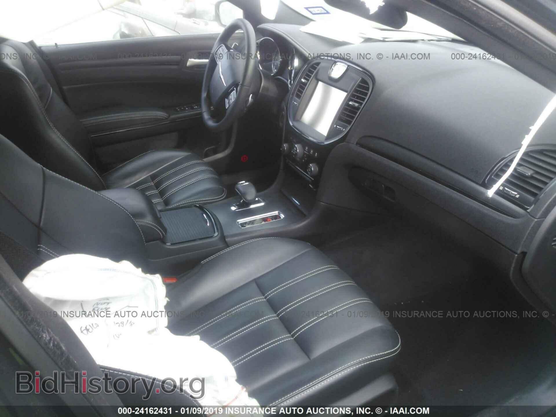 2013 CHRYSLER 300 - VIN: 2C3CCABG1DH731529 - Фото 5