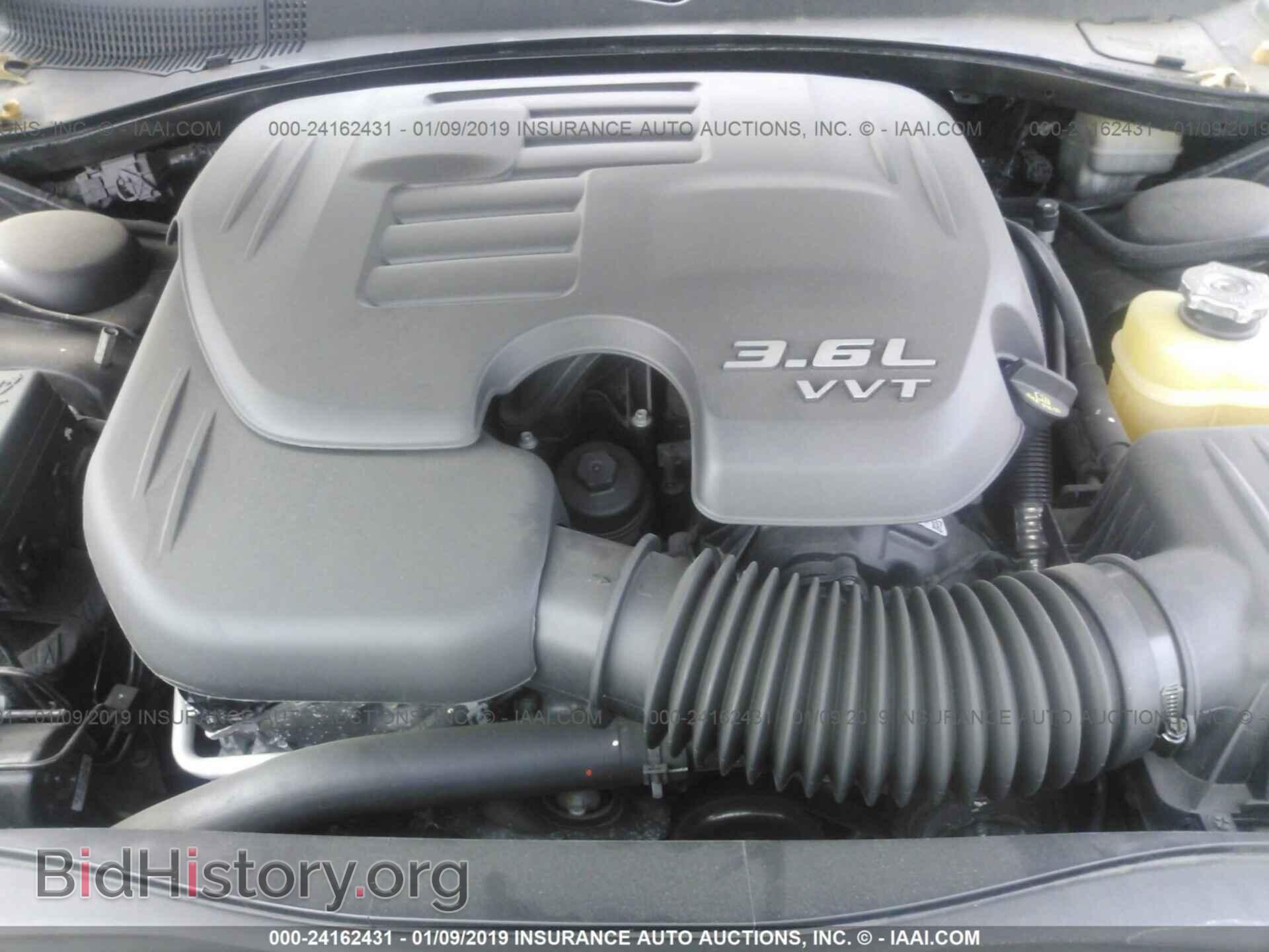2013 CHRYSLER 300 - VIN: 2C3CCABG1DH731529 - Фото 10
