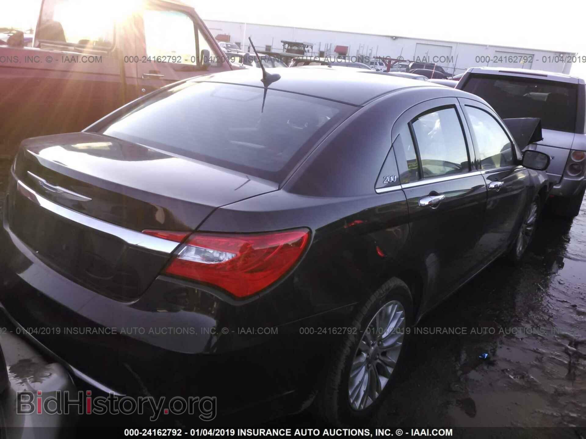 2012 CHRYSLER 200 - VIN: 1C3CCBCG1CN254143 - Фото 4