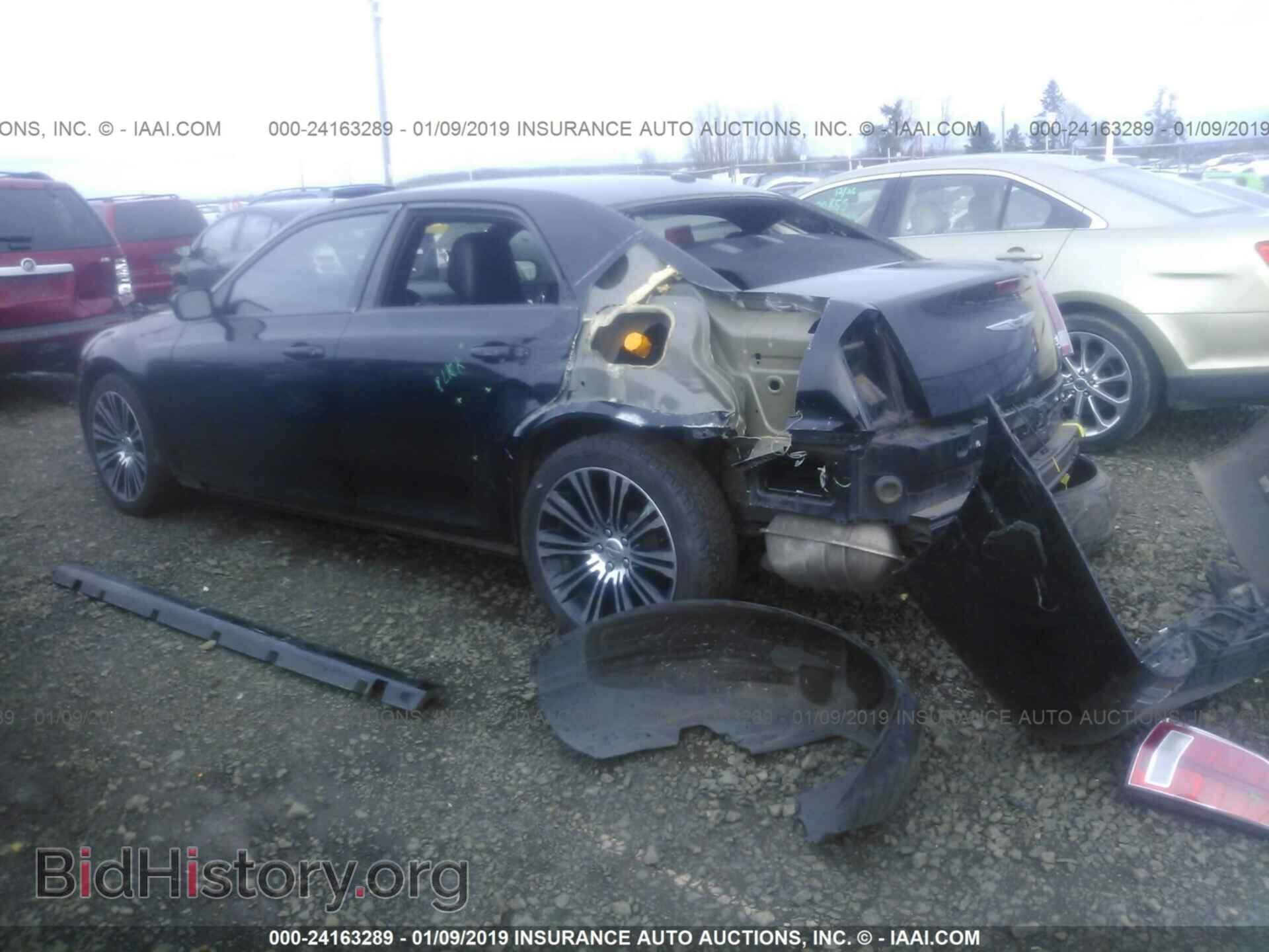 2013 CHRYSLER 300 - VIN: 2C3CCABG6DH556405 - Фото 3