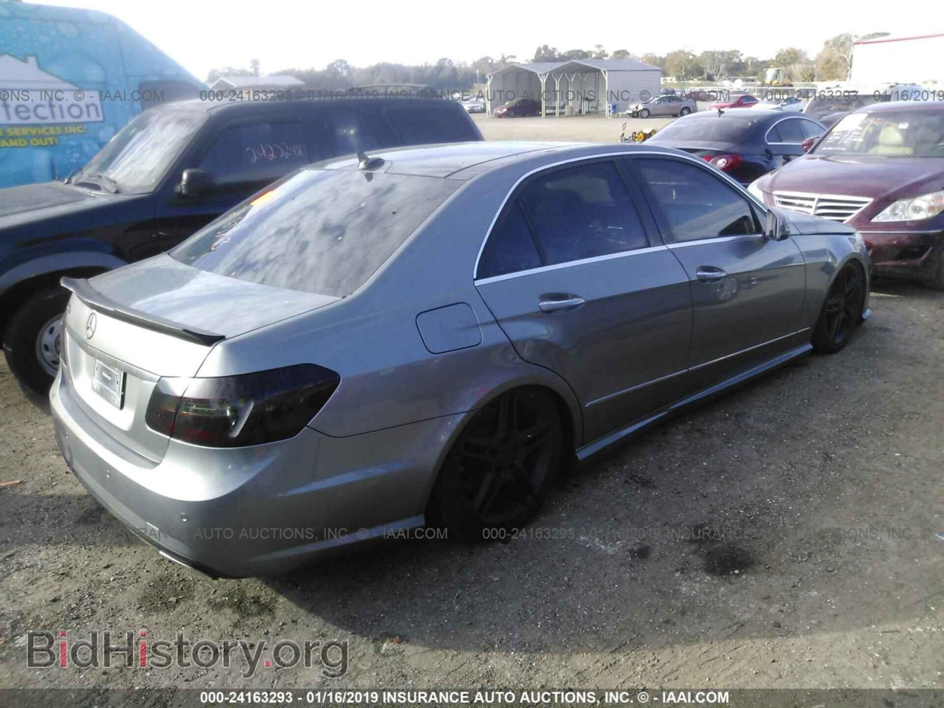 2011 MERCEDES-BENZ E - VIN: WDDHF7CB2BA277632 - Photo 4