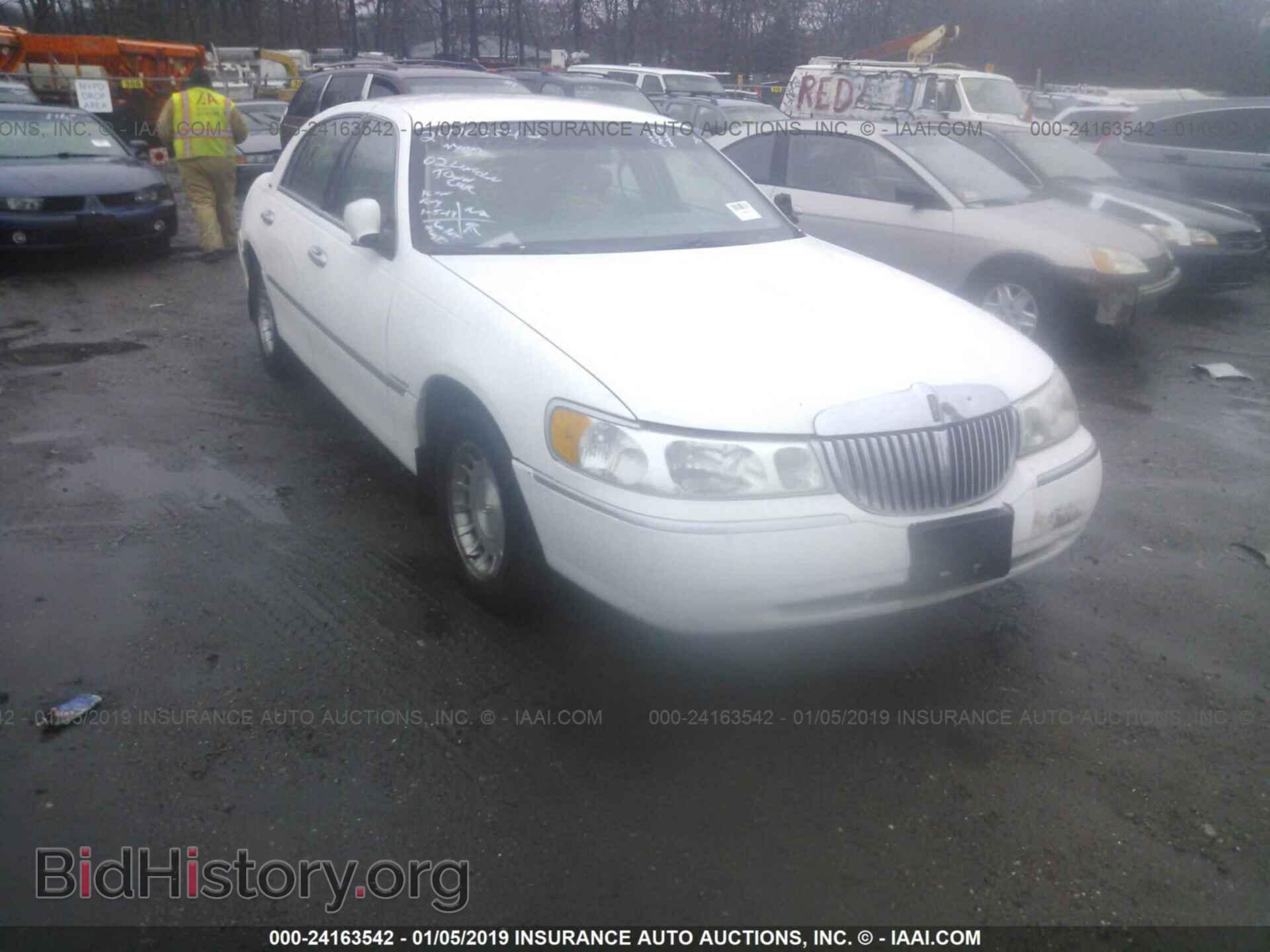 Фотография 1LNHM81W32Y618440 - LINCOLN TOWN CAR 2002