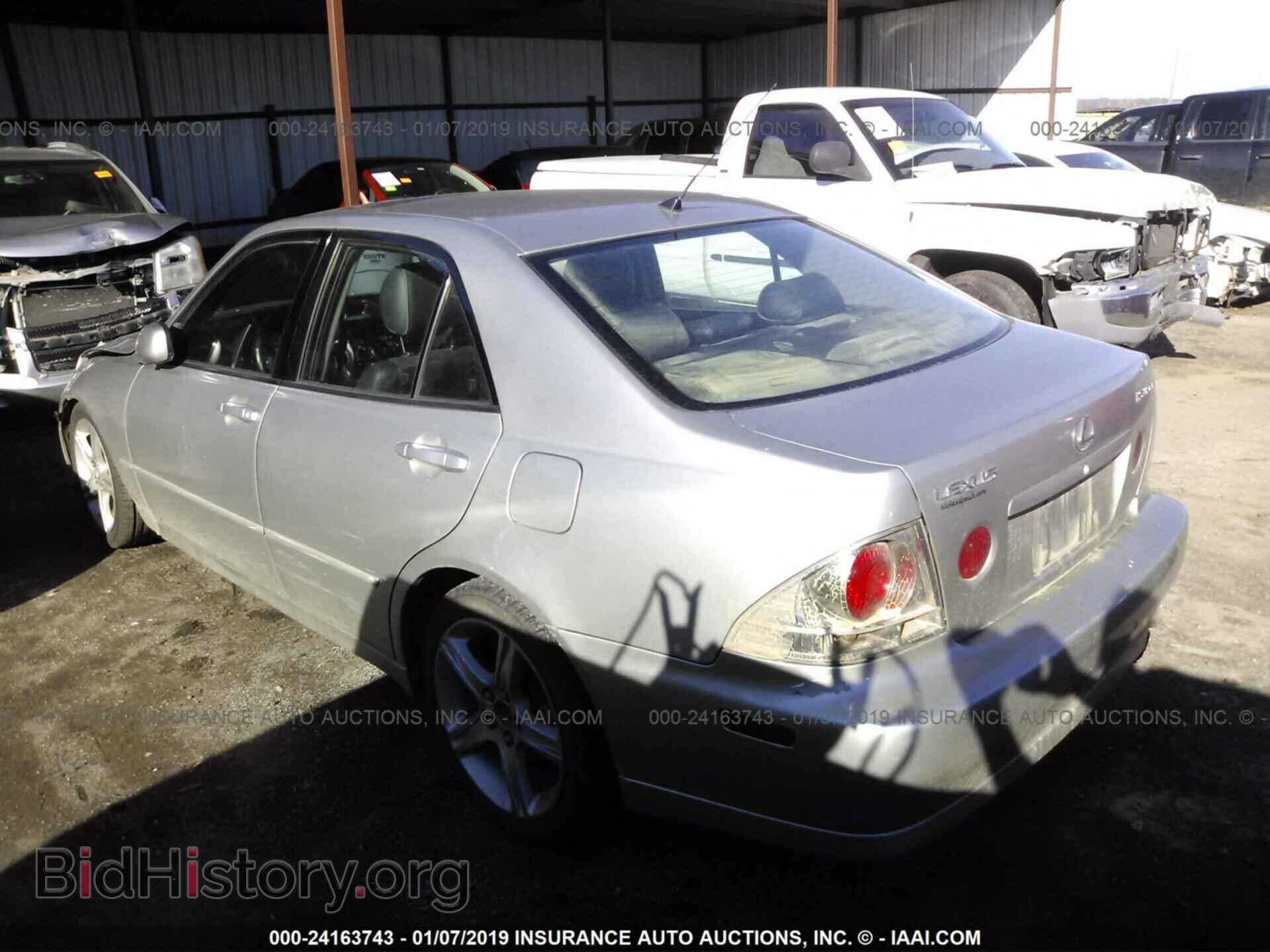 2001 LEXUS IS - VIN: JTHBD182X10013167 - Фото 3