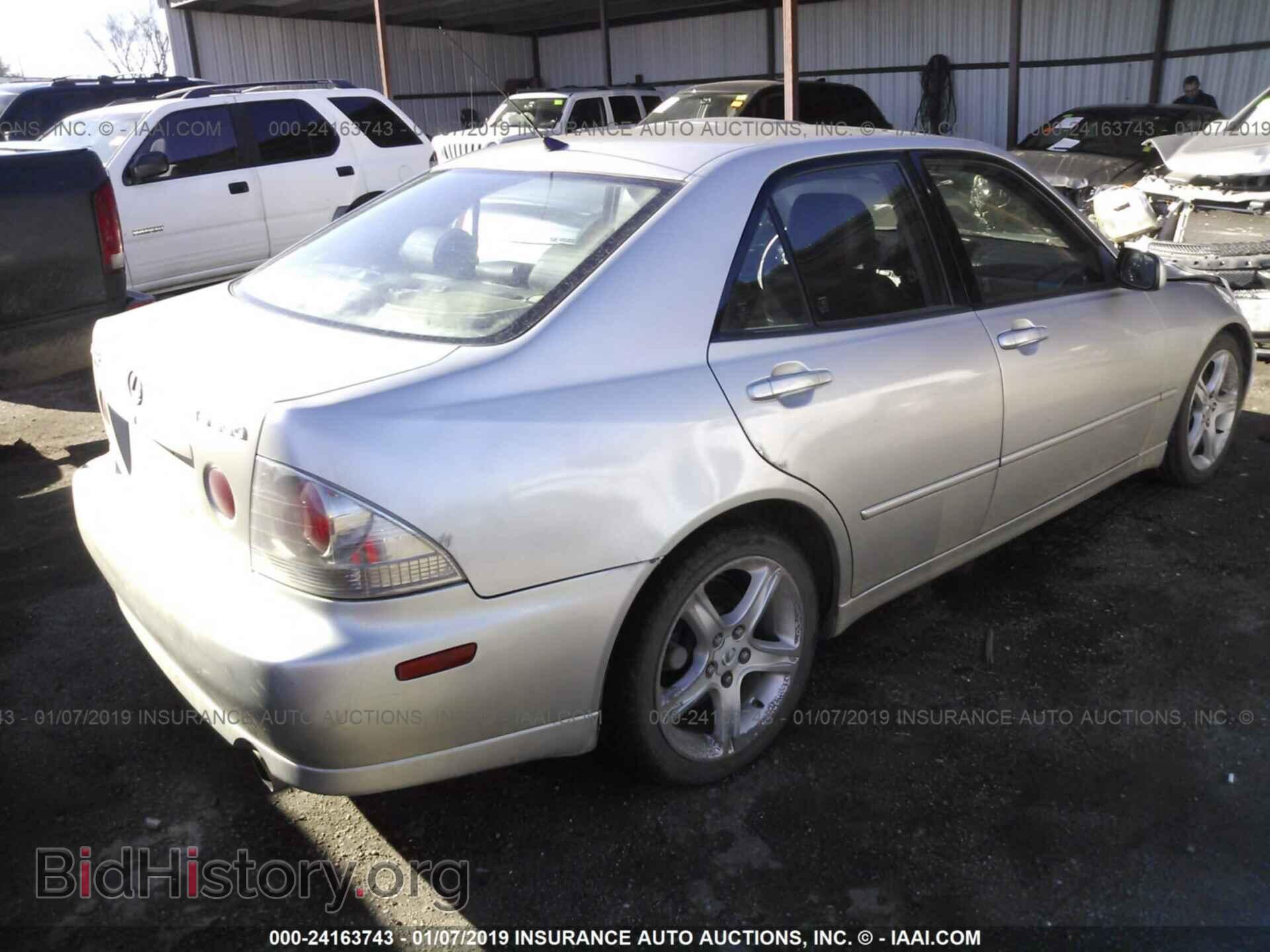 2001 LEXUS IS - VIN: JTHBD182X10013167 - Фото 4