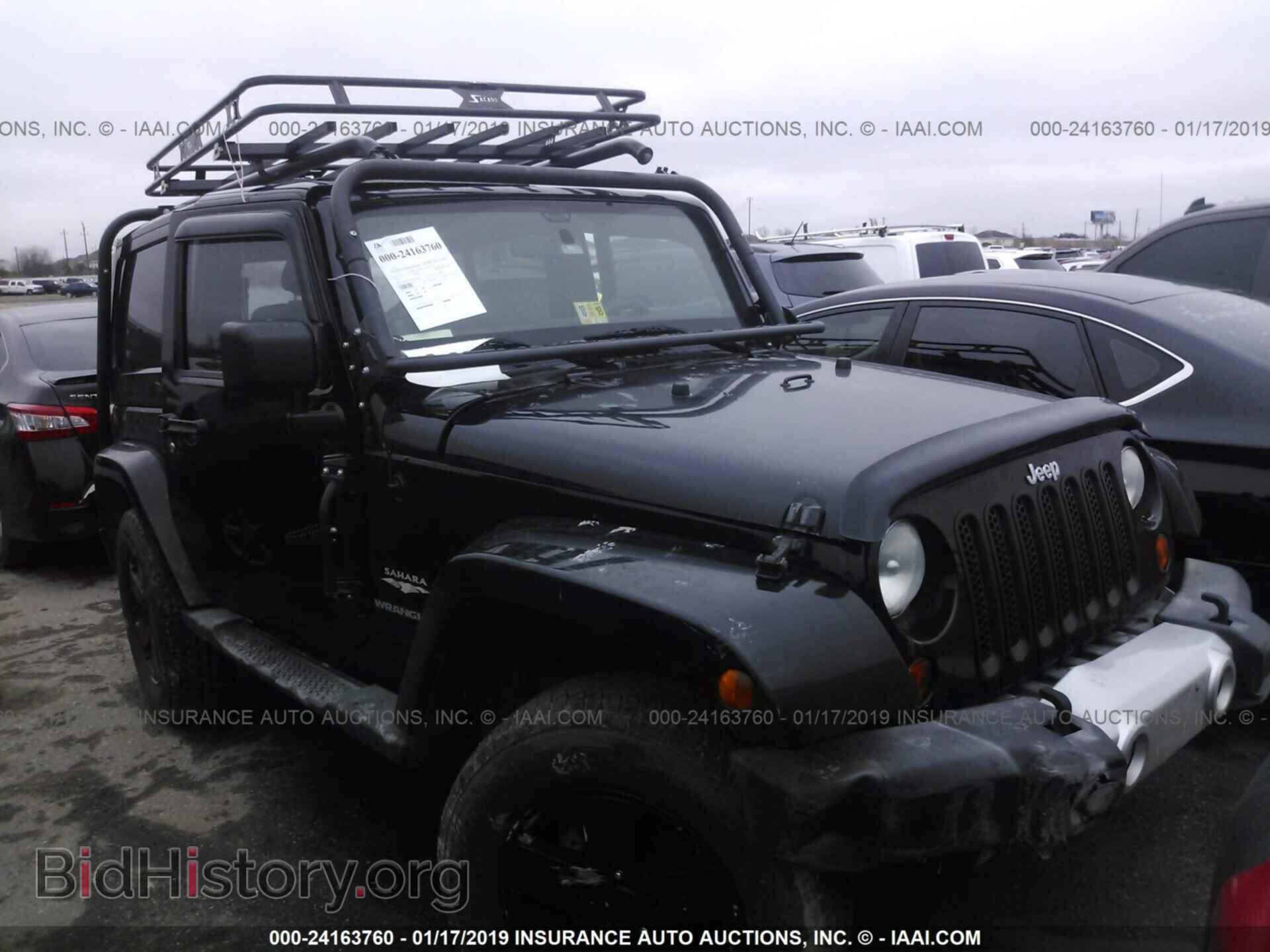 Photo 1J4GA5D17BL633201 - JEEP WRANGLER 2011