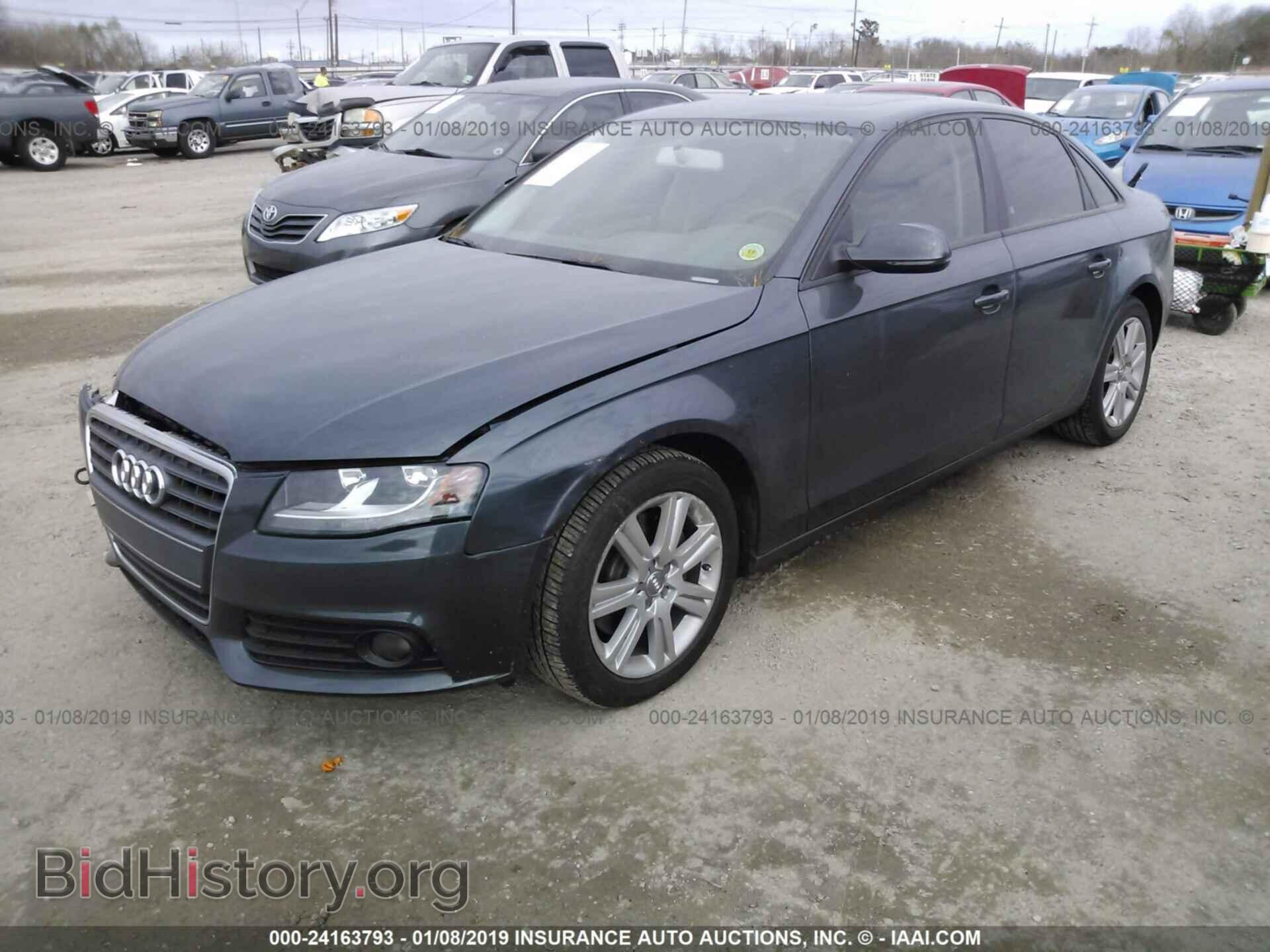 2011 AUDI A4 - VIN: WAUAFAFL6BN013557 - Фото 2
