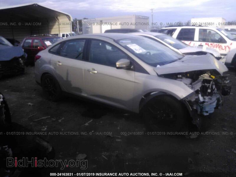 2016 Ford FOCUS (VIN 1FADP3F25GL386713) — фото 1 из 10, IAAI, повреждение: передняя часть