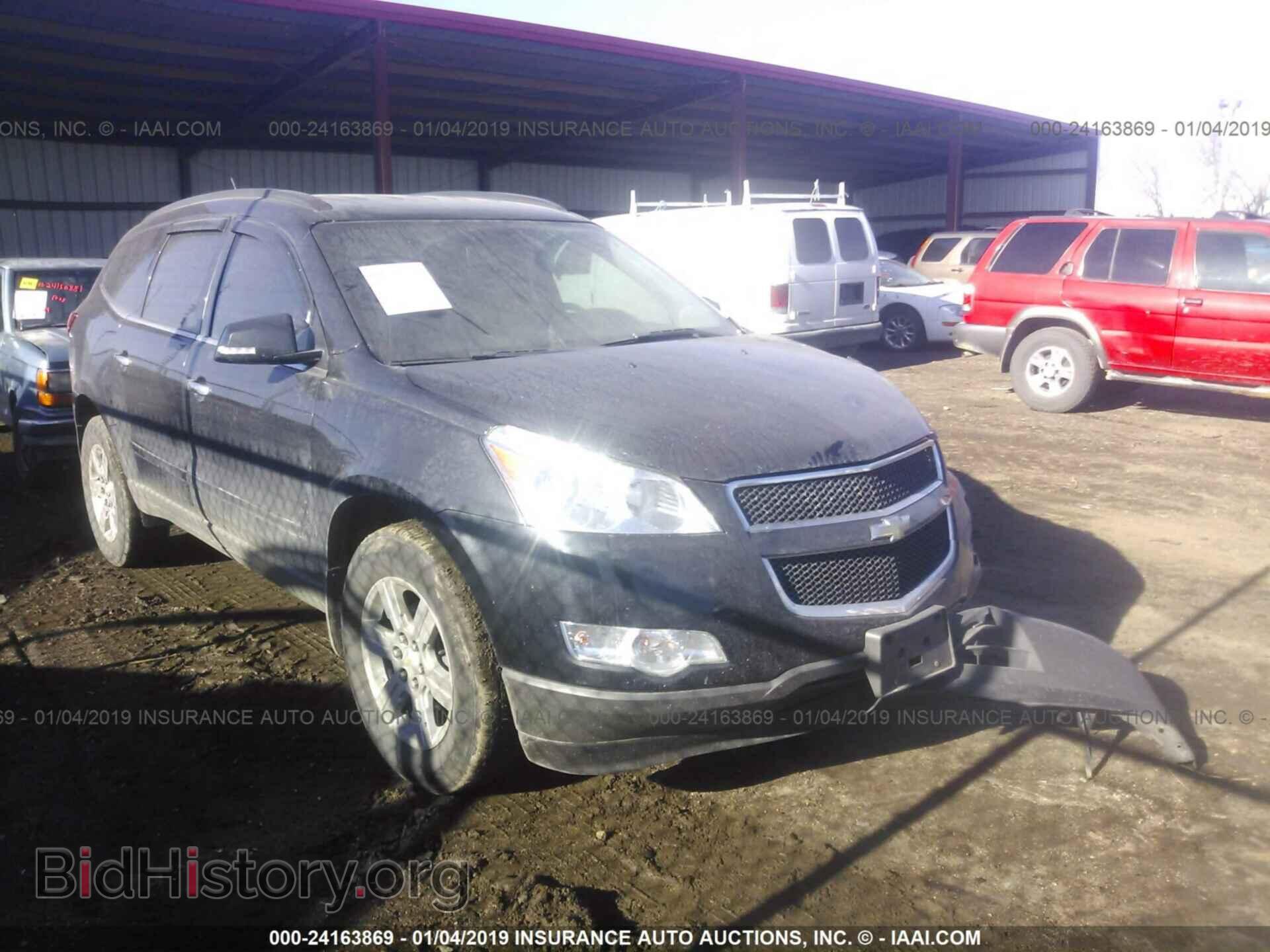 Фотография 1GNKRJED9BJ185928 - CHEVROLET TRAVERSE 2011