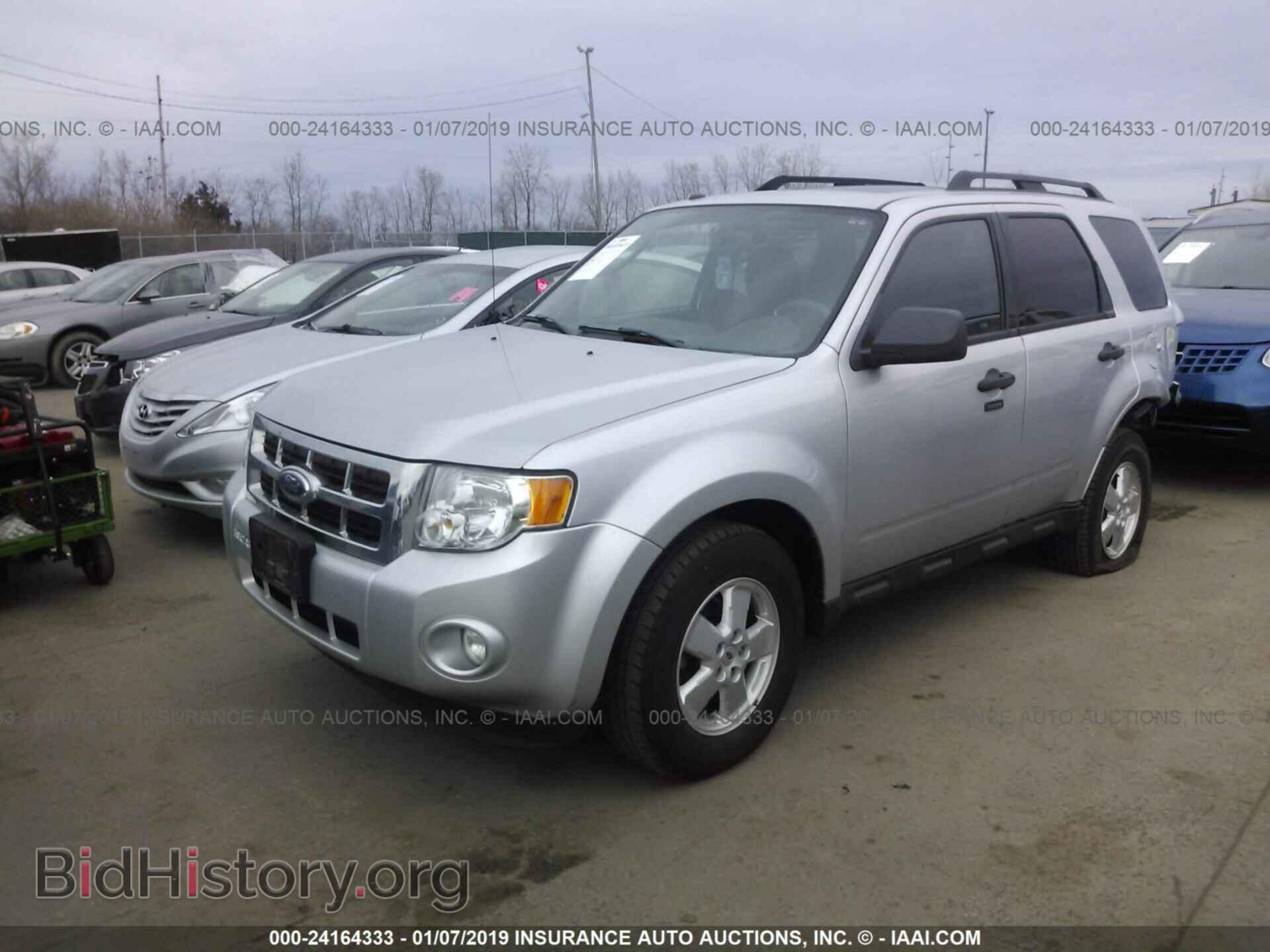 2011 FORD ESCAPE - VIN: 1FMCU0D77BKB71503 - Photo 2