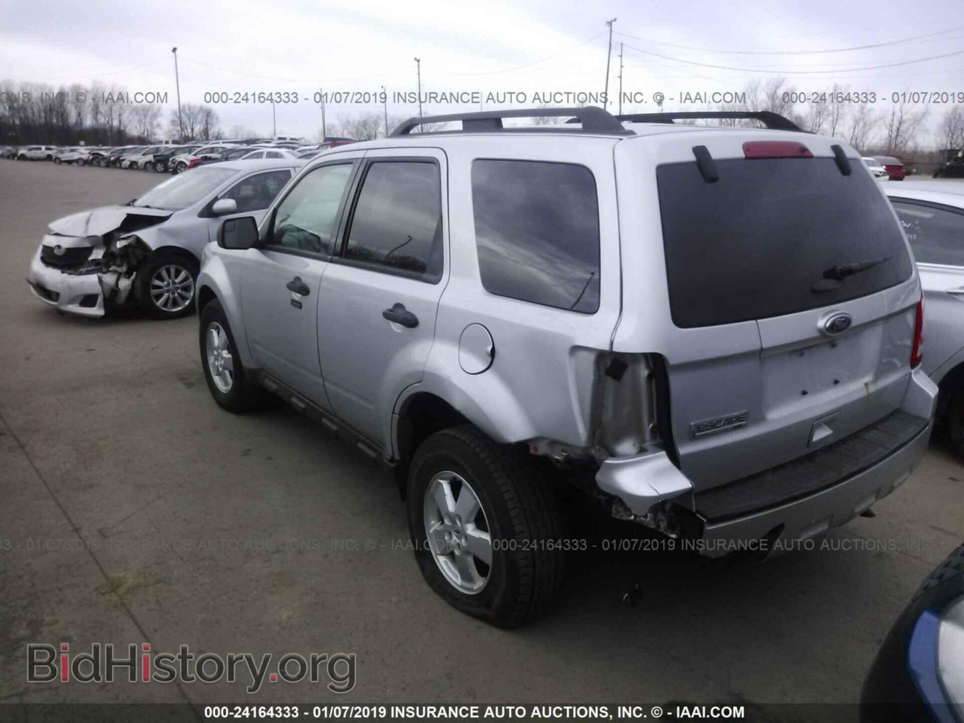2011 FORD ESCAPE - VIN: 1FMCU0D77BKB71503 - Photo 3