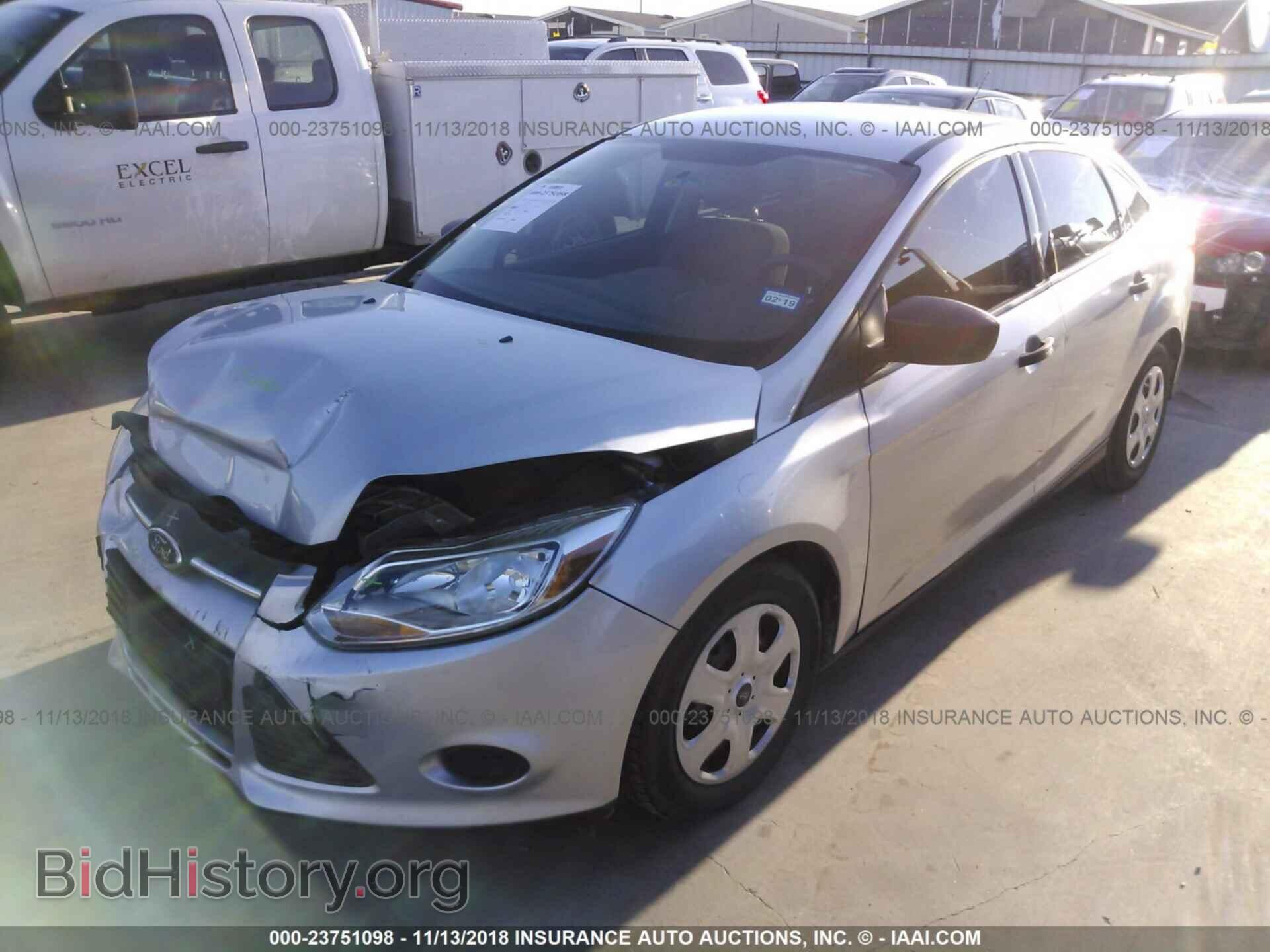 2013 FORD FOCUS - VIN: 1FADP3E22DL189138 - Фото 2