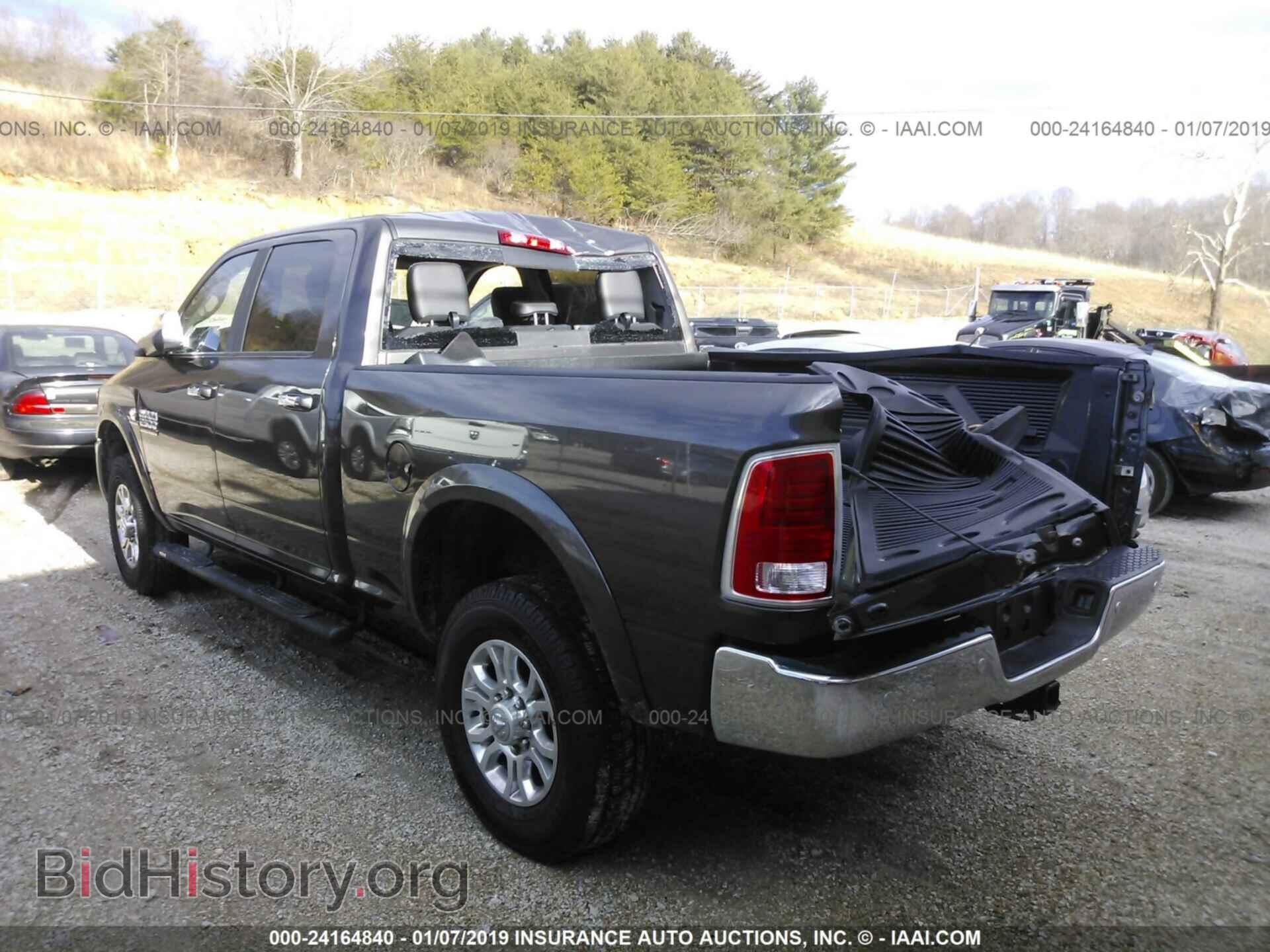 2017 RAM 2500 - VIN: 3C6UR5FLXHG755239 - Фото 3