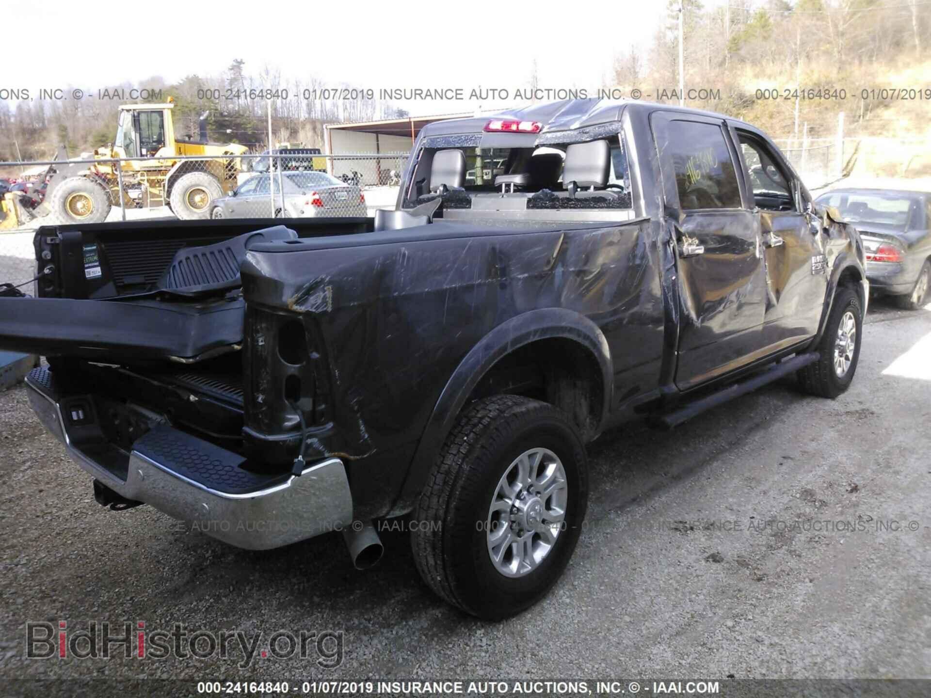 2017 RAM 2500 - VIN: 3C6UR5FLXHG755239 - Фото 4