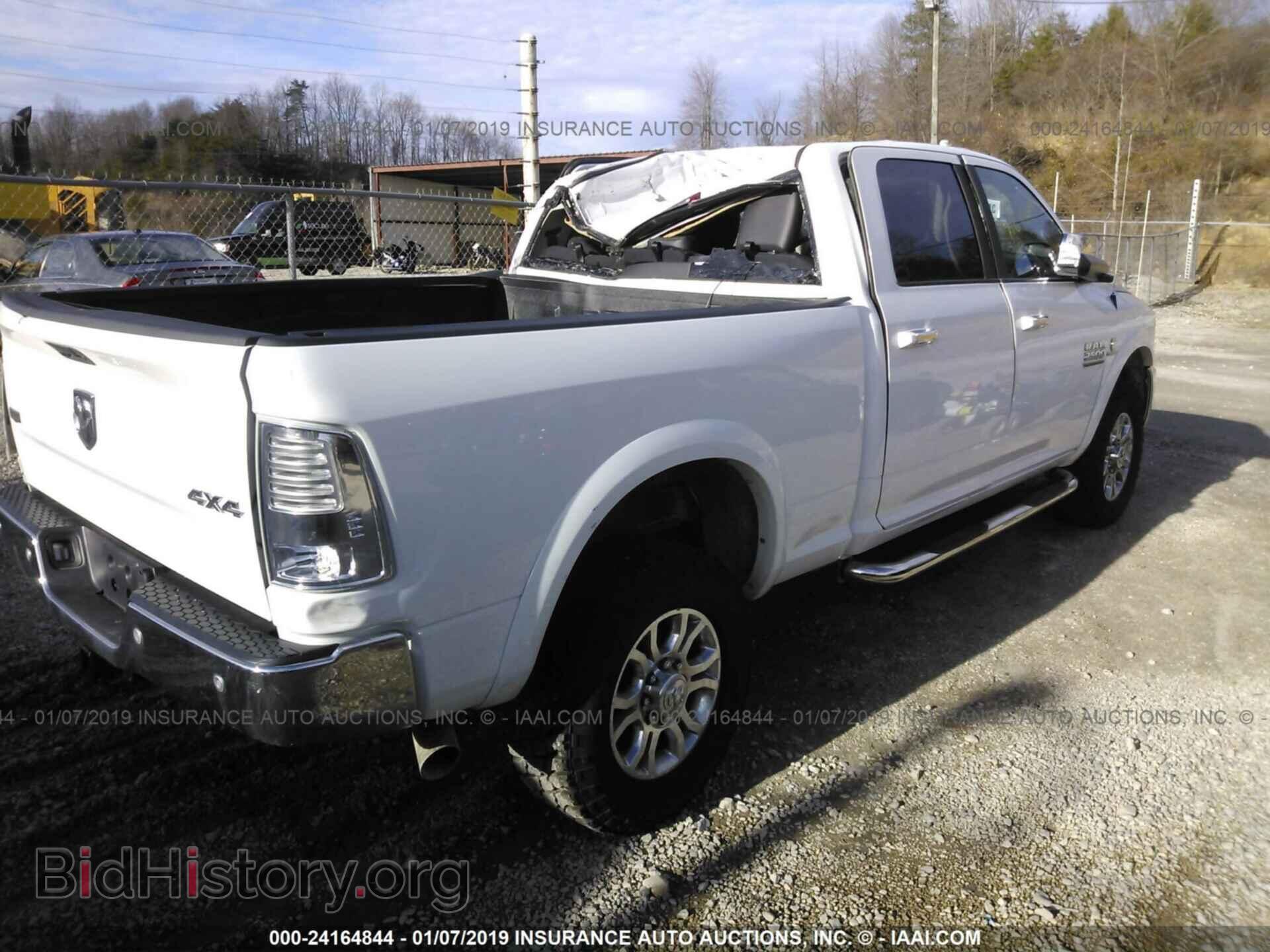 2017 RAM 2500 - VIN: 3C6UR5FL4HG588330 - Фото 4