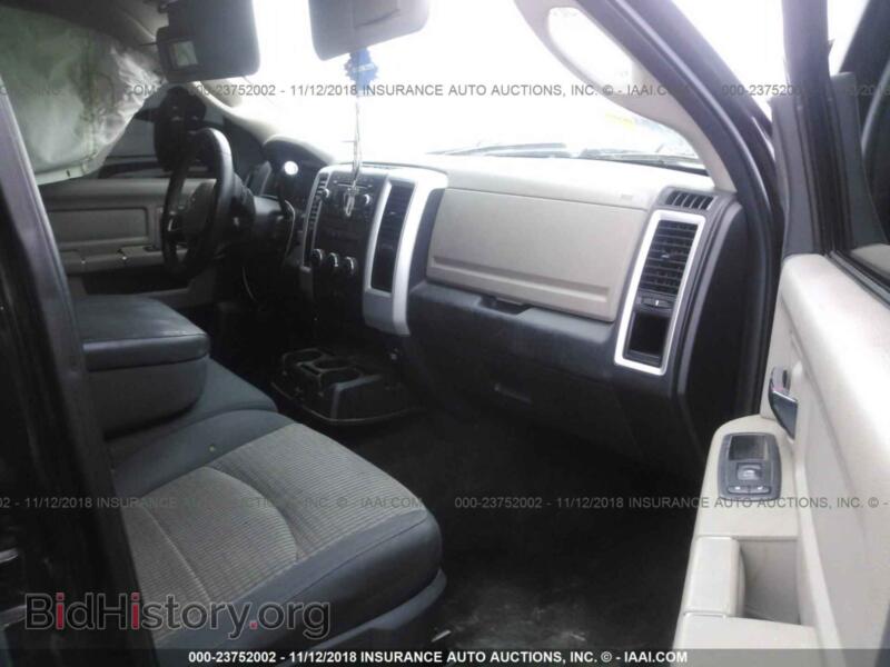 2011 Dodge RAM 1500 (VIN 1D7RB1CTXBS611910) — фото 5 из 10
