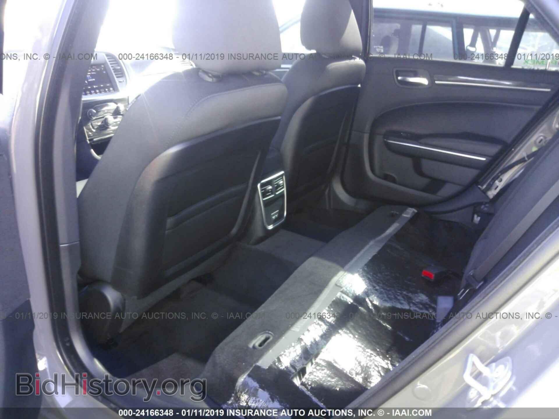 2018 CHRYSLER 300 - VIN: 2C3CCAAG3JH331761 - Фото 8