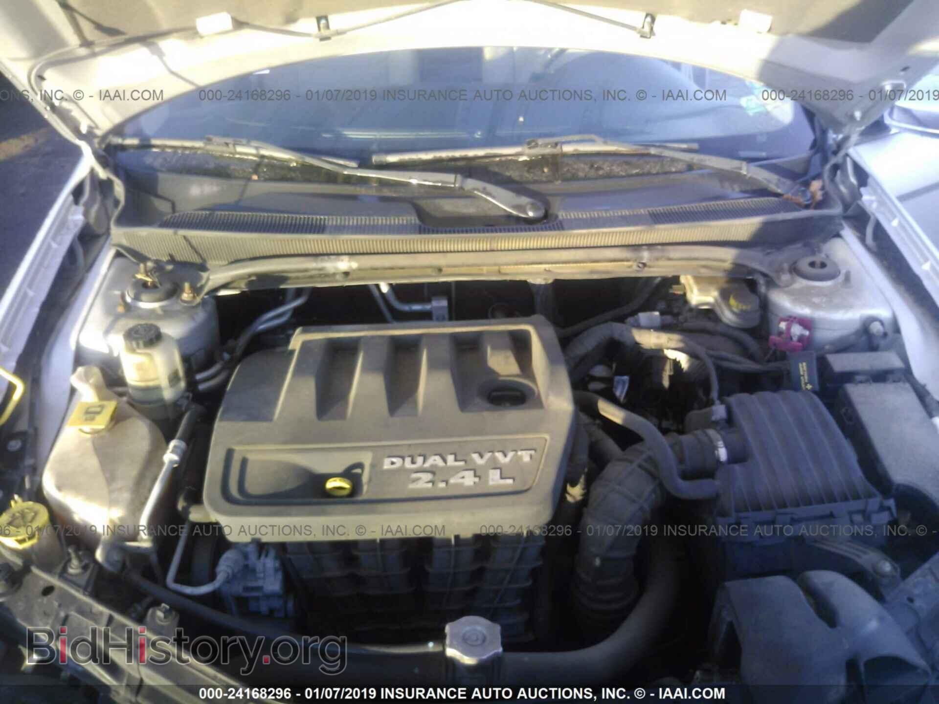 2011 CHRYSLER 200 - VIN: 1C3BC2FB2BN537175 - Photo 10