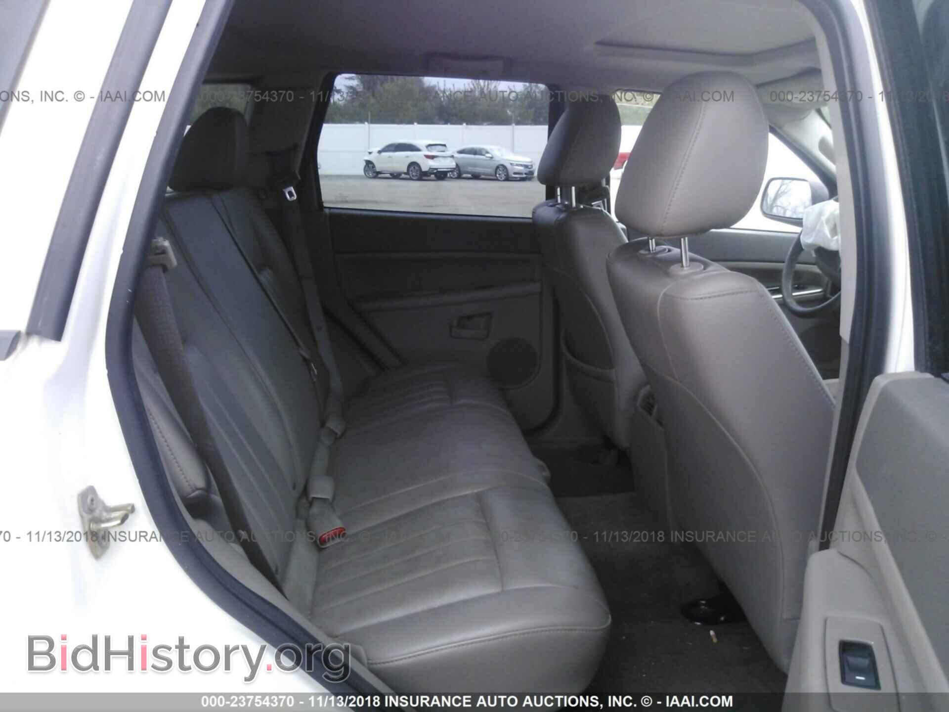 2011 BUICK LUCERNE - VIN: 1G4HA5EMXBU113003 - Photo 8