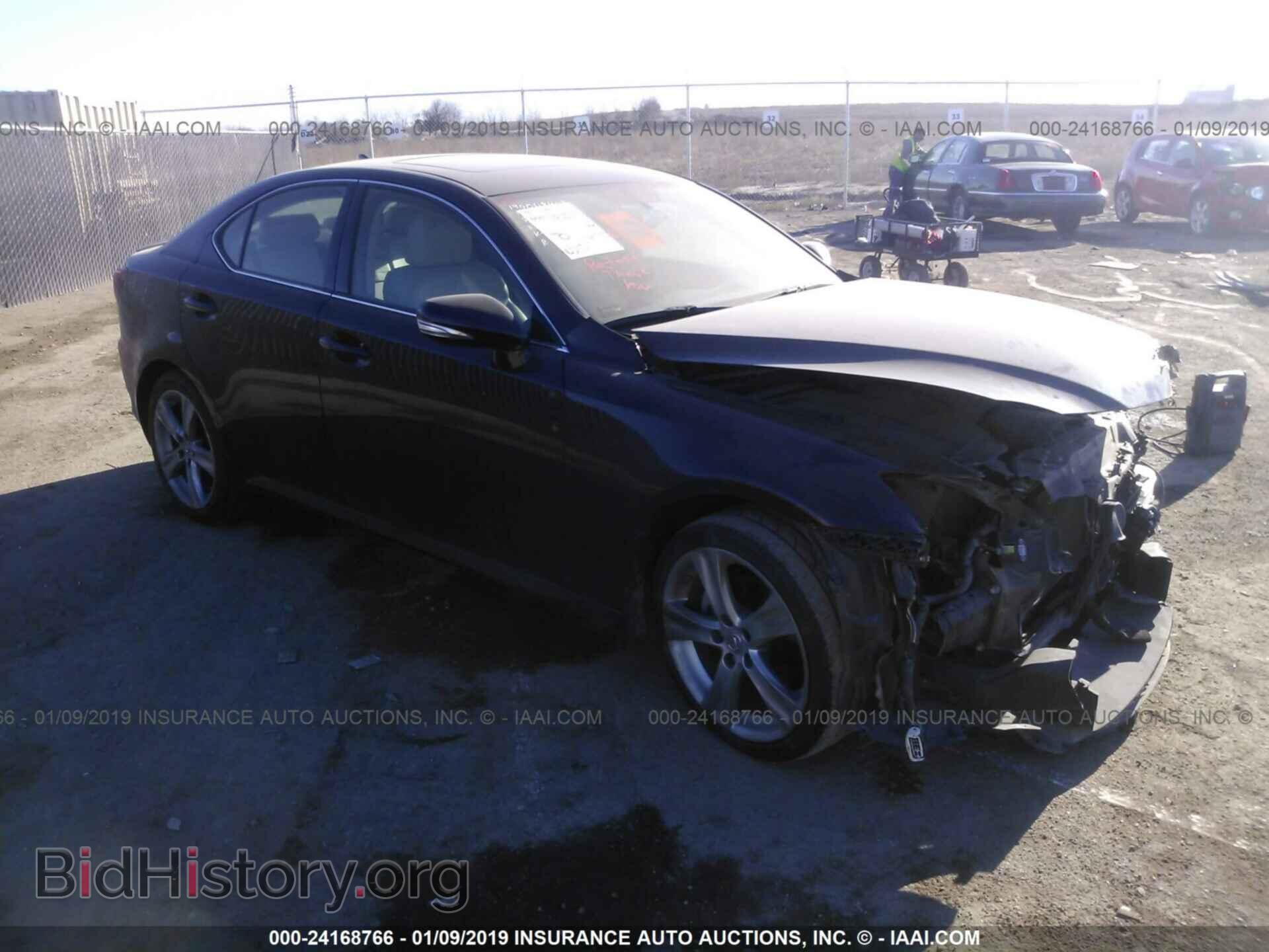 Photo JTHBF5C21C5167815 - LEXUS IS 2012