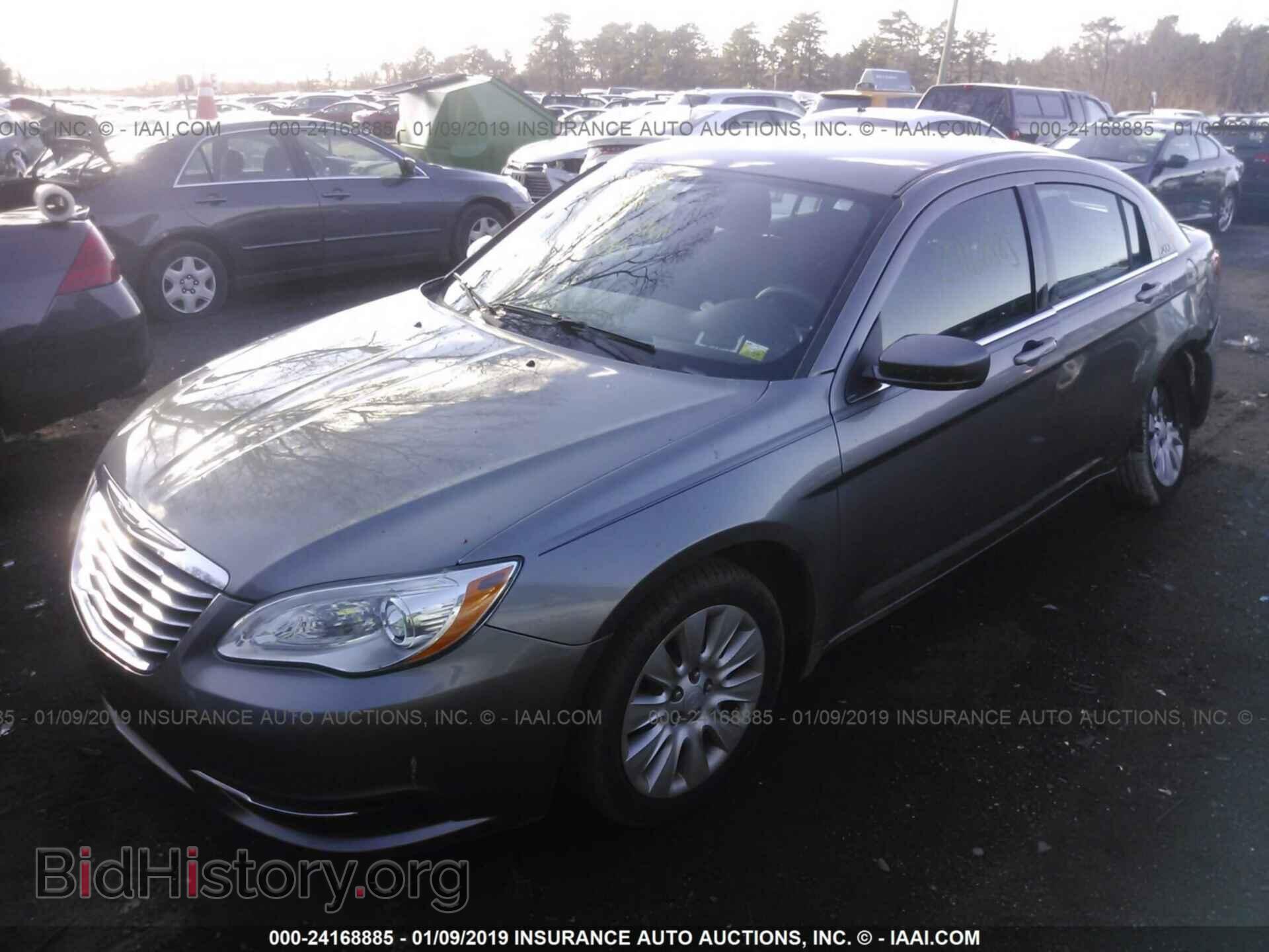 2012 CHRYSLER 200 - VIN: 1C3CCBAB0CN320303 - Фото 2