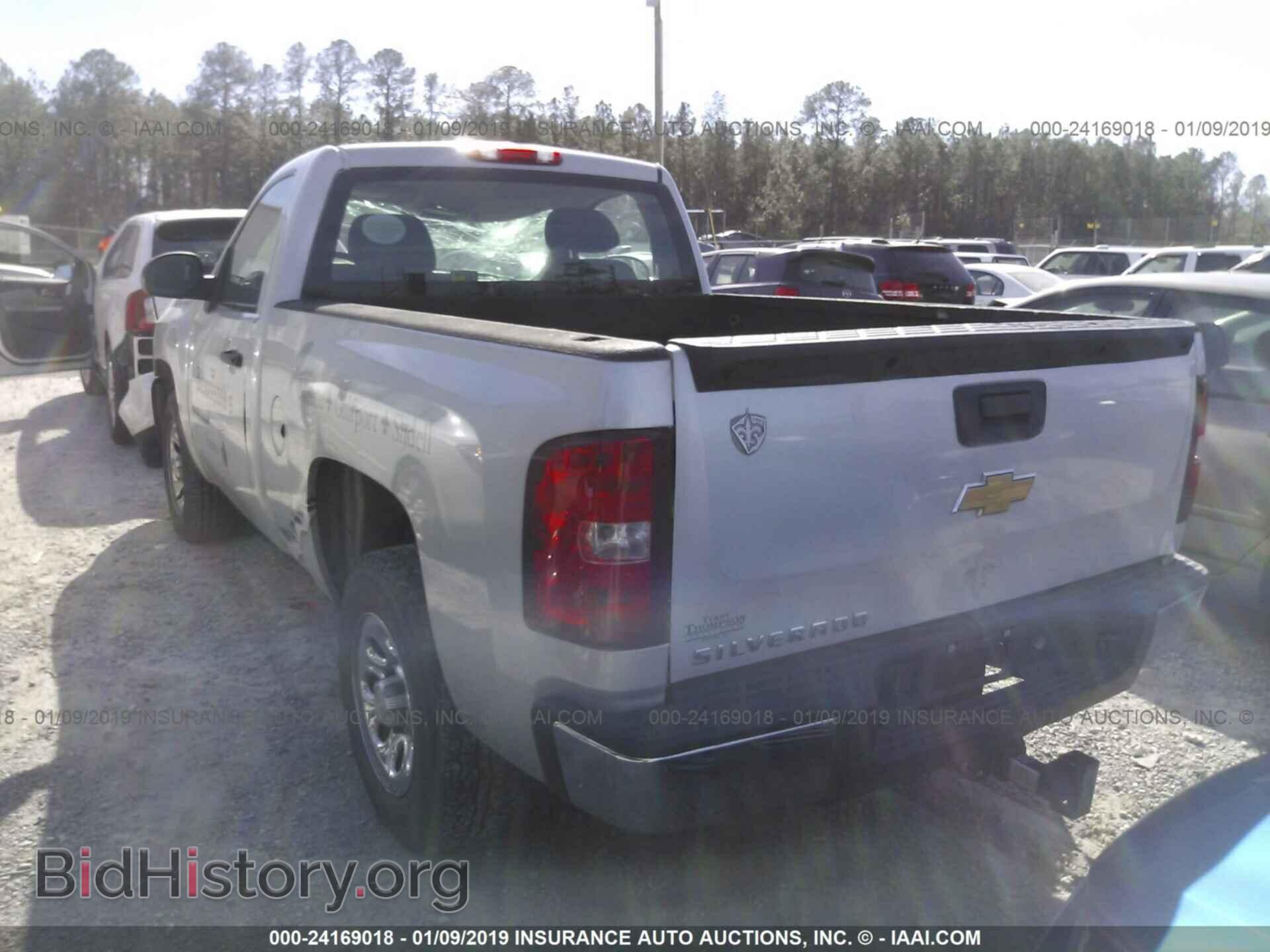 2011 CHEVROLET SILVERADO - VIN: 1GCNCPEX3BZ228004 - Photo 3