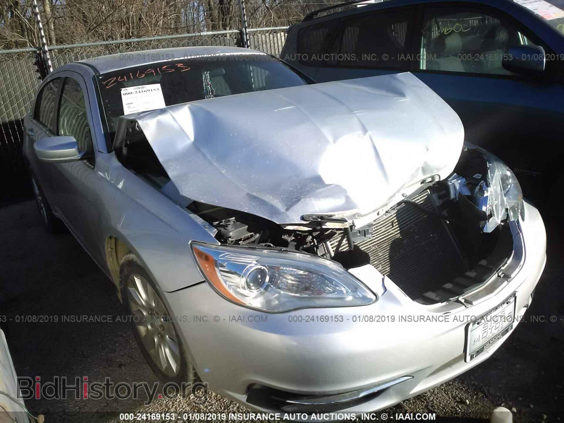 Фотография 1C3CCBABXCN100523 - CHRYSLER 200 2012