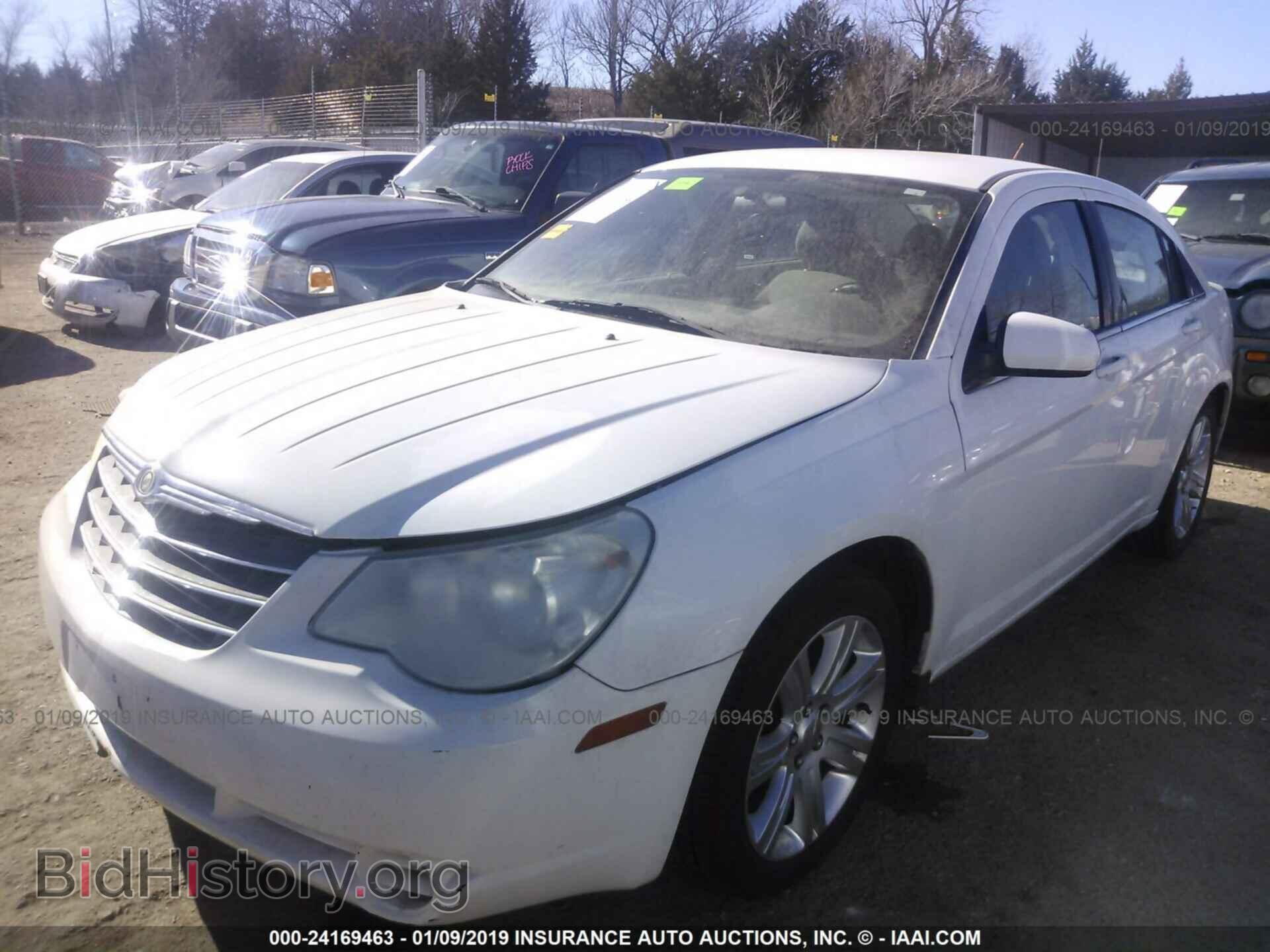 2007 CHRYSLER SEBRING - VIN: 1C3LC46K47N525889 - Фото 2