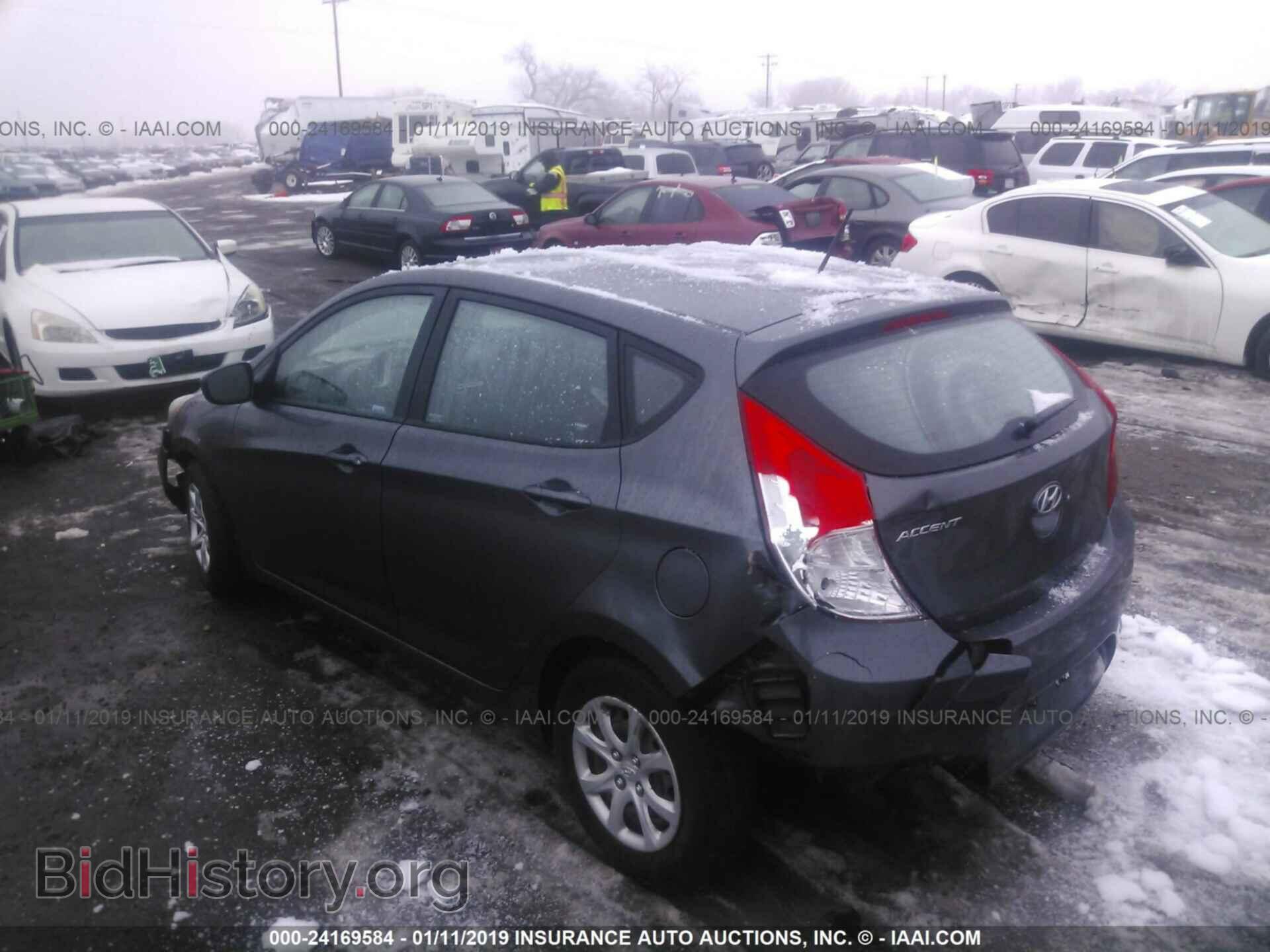 2013 HYUNDAI ACCENT - VIN: KMHCT5AE0DU092135 - Фото 3