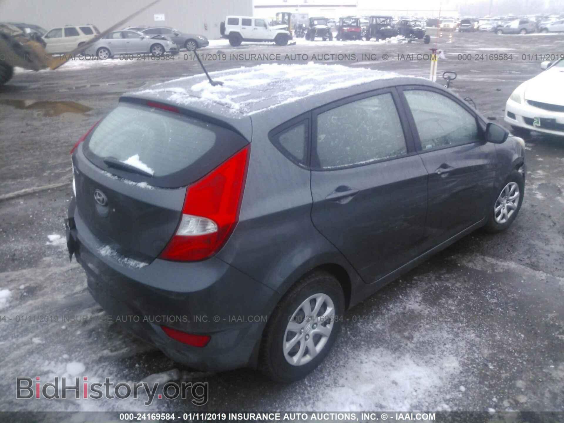 2013 HYUNDAI ACCENT - VIN: KMHCT5AE0DU092135 - Фото 4