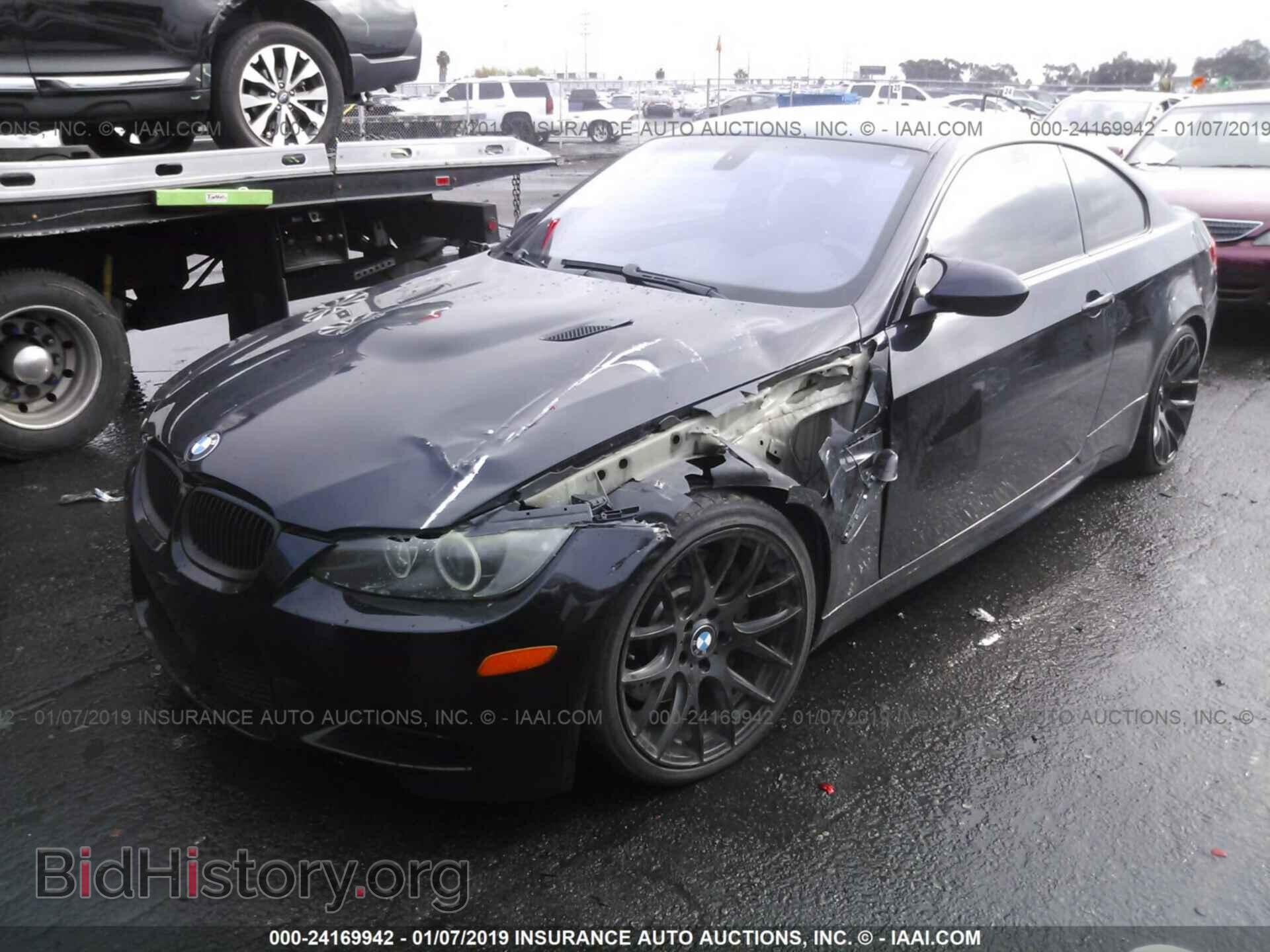 2008 BMW M3 - VIN: WBSWD93588PY41991 - Фото 2