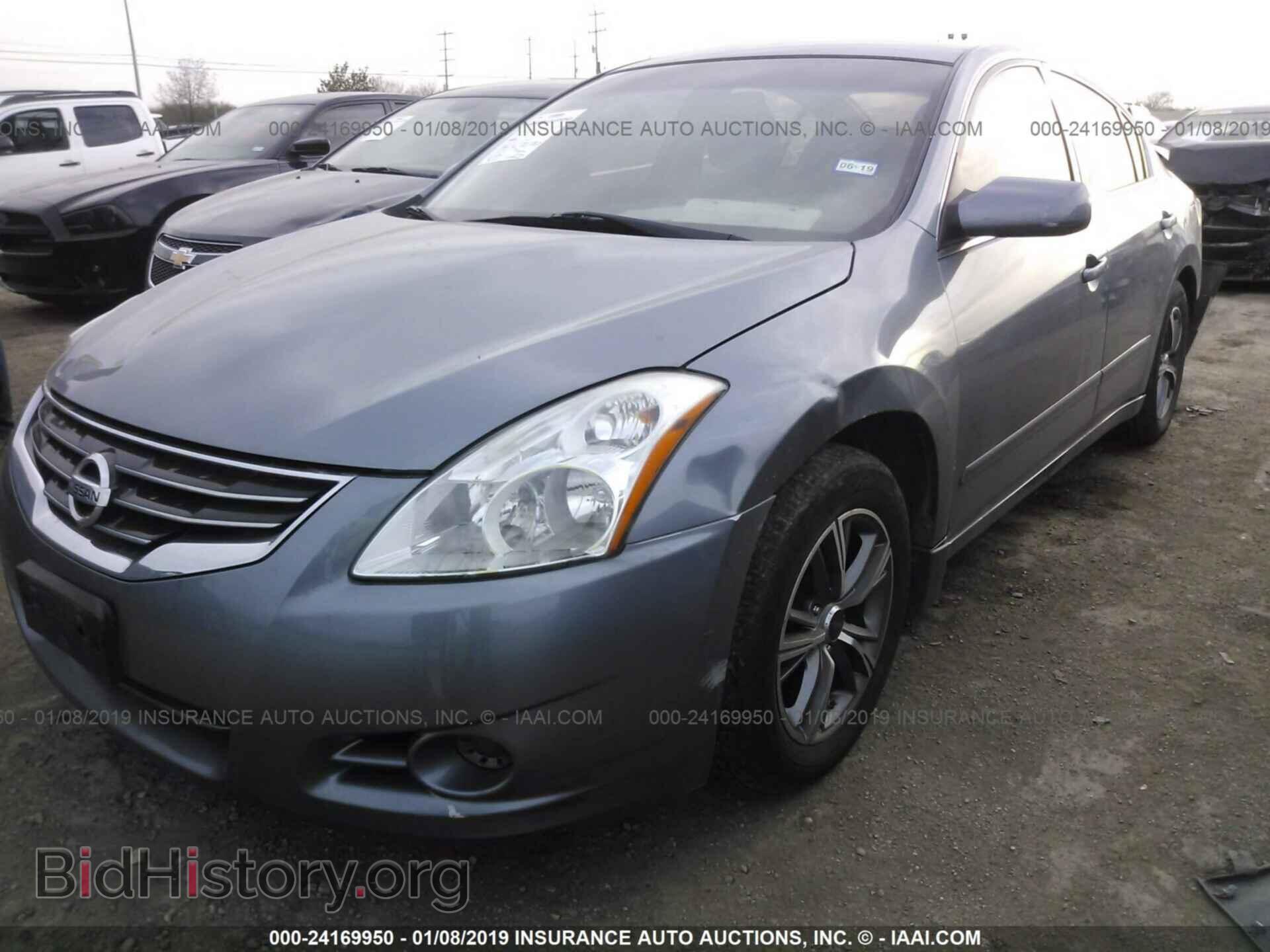 2011 MERCEDES-BENZ E - VIN: WDDHF8HB7BA436949 - Photo 2