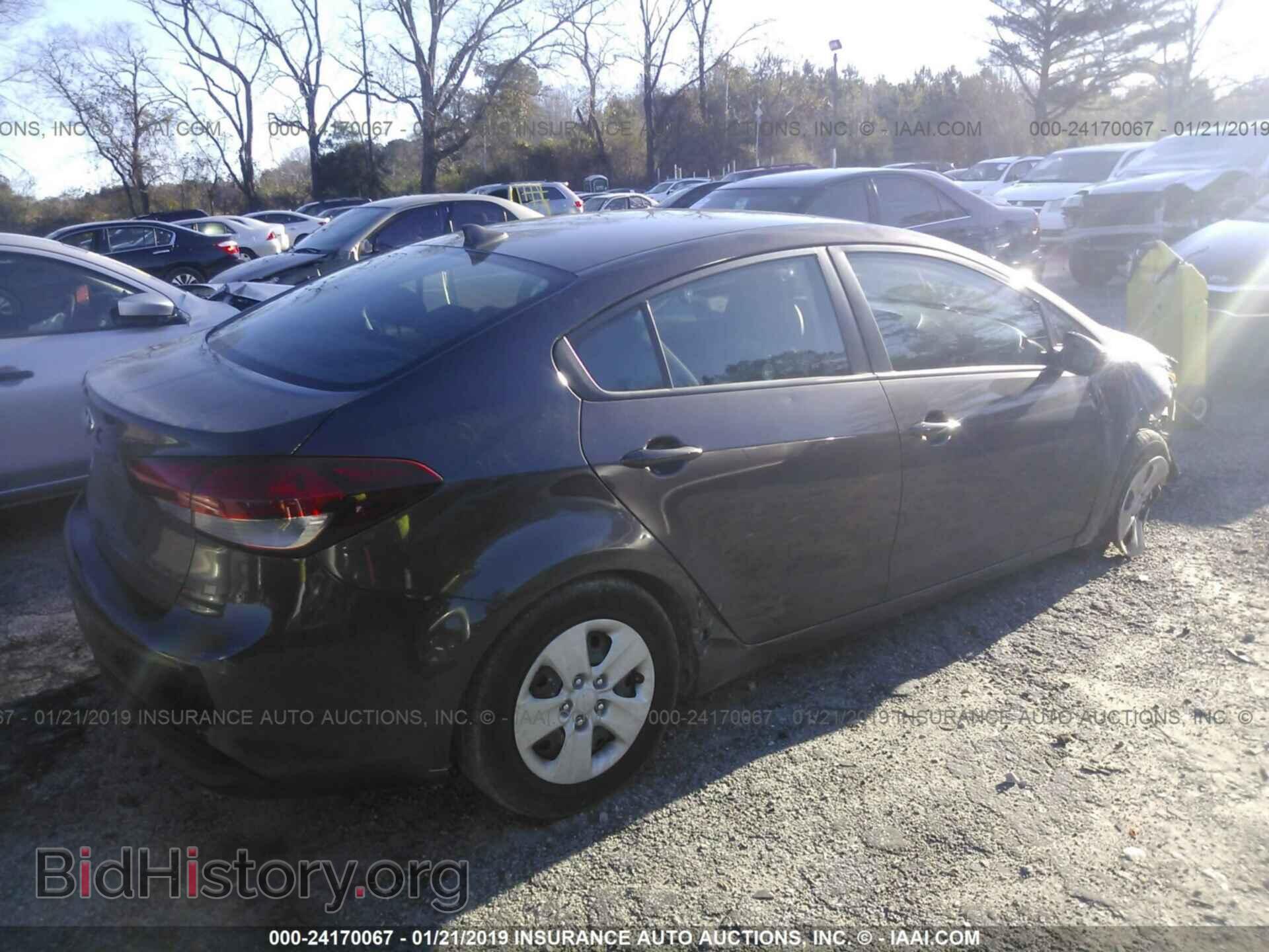 2017 KIA FORTE - VIN: 3KPFK4A78HE041809 - Фото 4