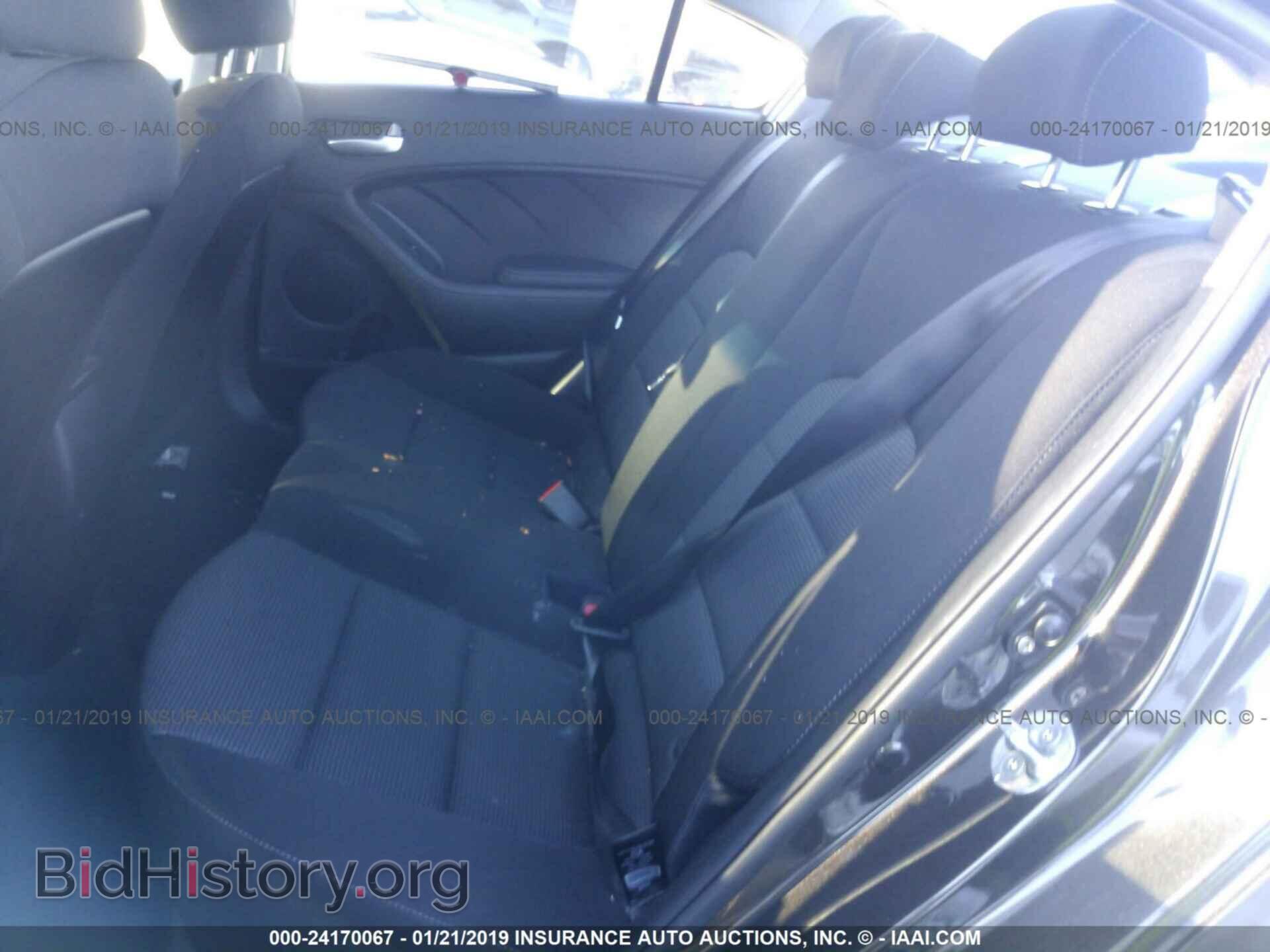 2017 KIA FORTE - VIN: 3KPFK4A78HE041809 - Фото 8