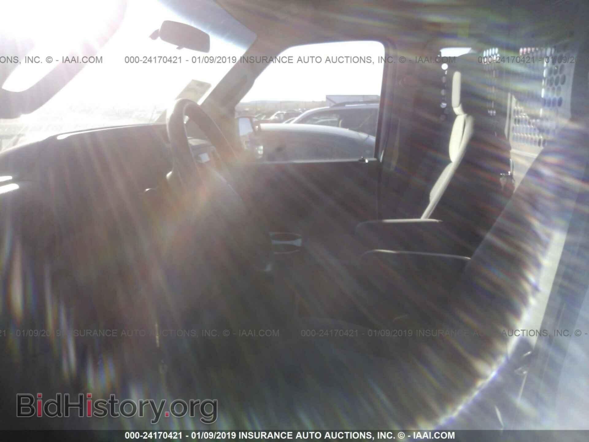 2010 FORD ECONOLINE - VIN: 1FTNE1EL2ADA18557 - Photo 8