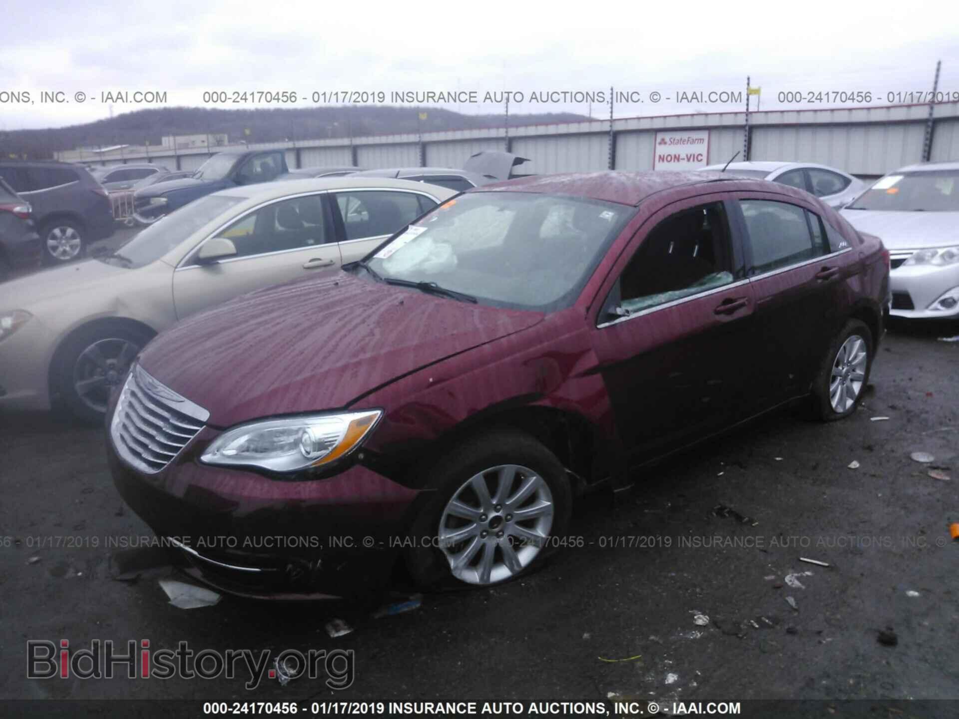 2011 CHRYSLER 200 - VIN: 1C3BC1FB9BN576601 - Фото 2