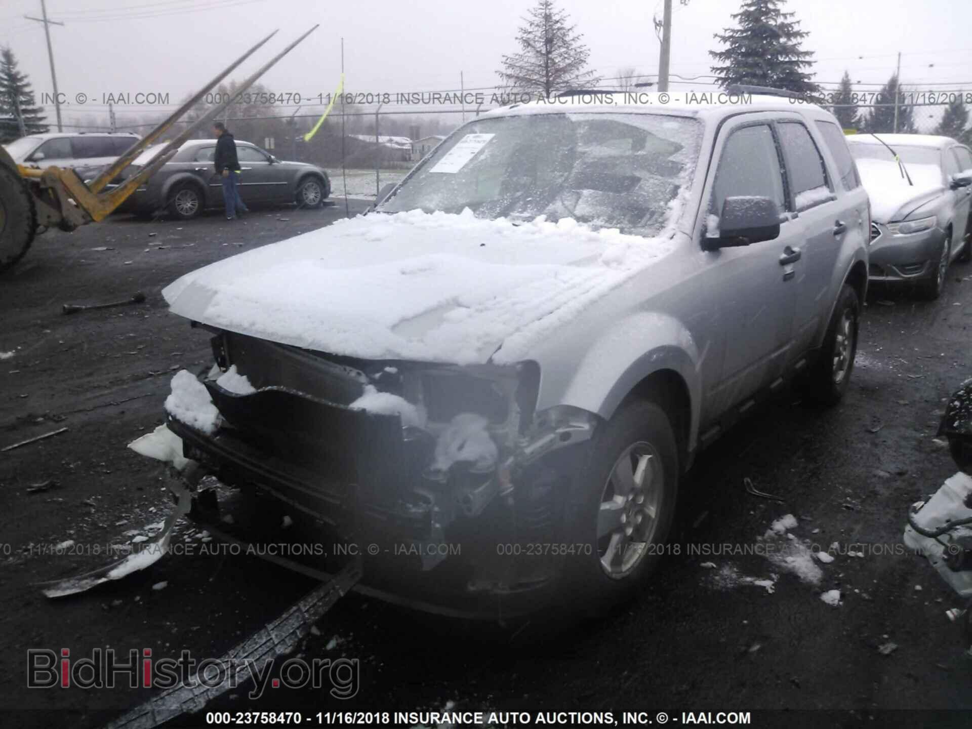 2009 FORD ESCAPE - VIN: 1FMCU93759KC58459 - Фото 2