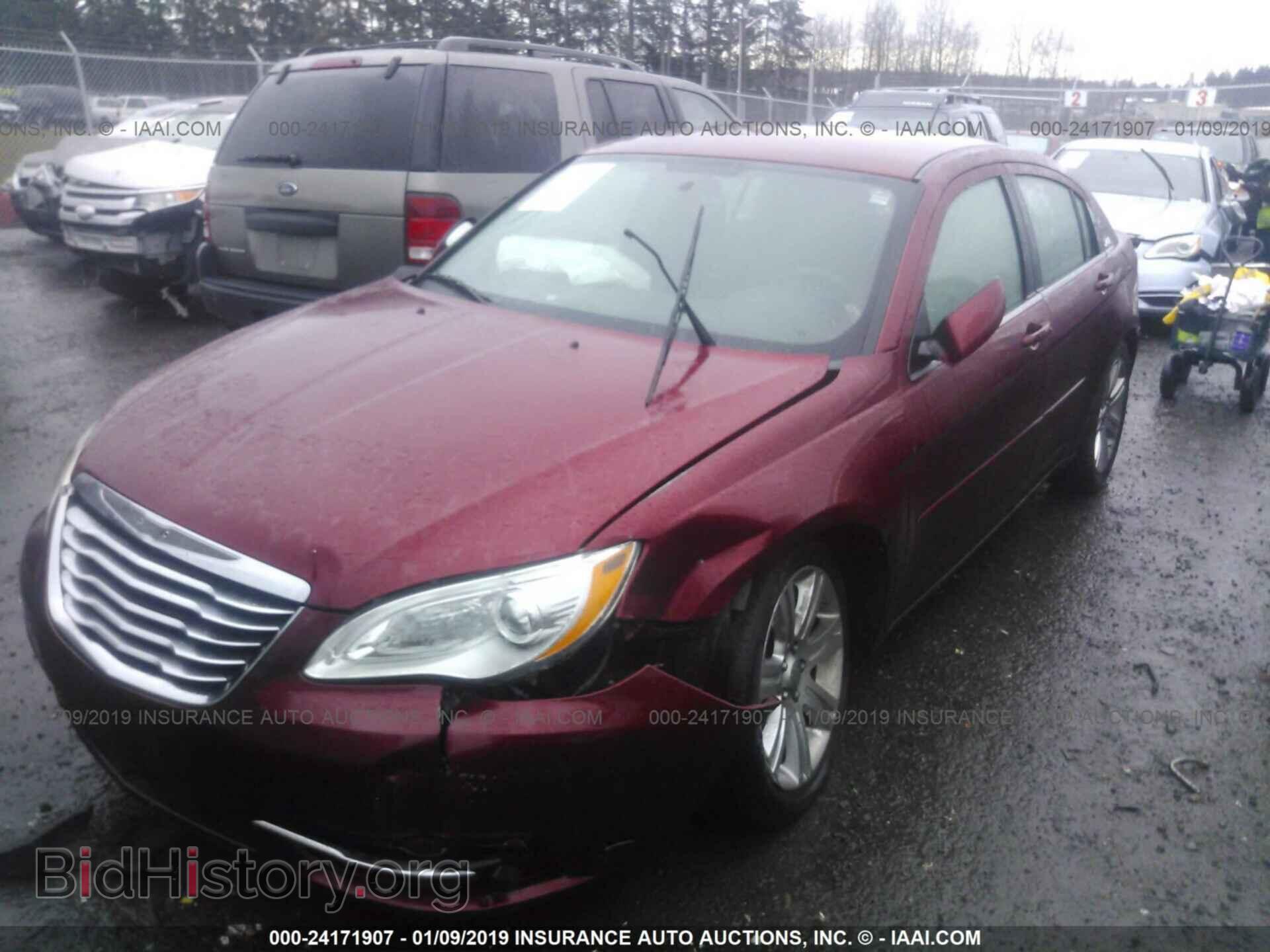 2013 CHRYSLER 200 - VIN: 1C3CCBBBXDN666309 - Photo 2