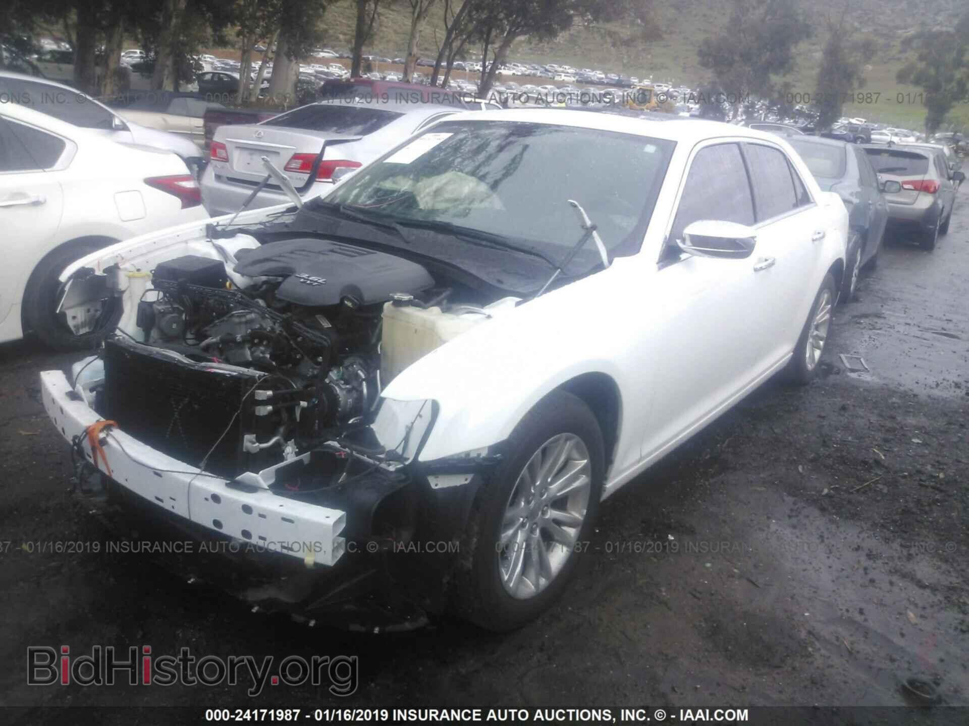 2016 CHRYSLER 300C - VIN: 2C3CCAEG0GH357804 - Фото 2