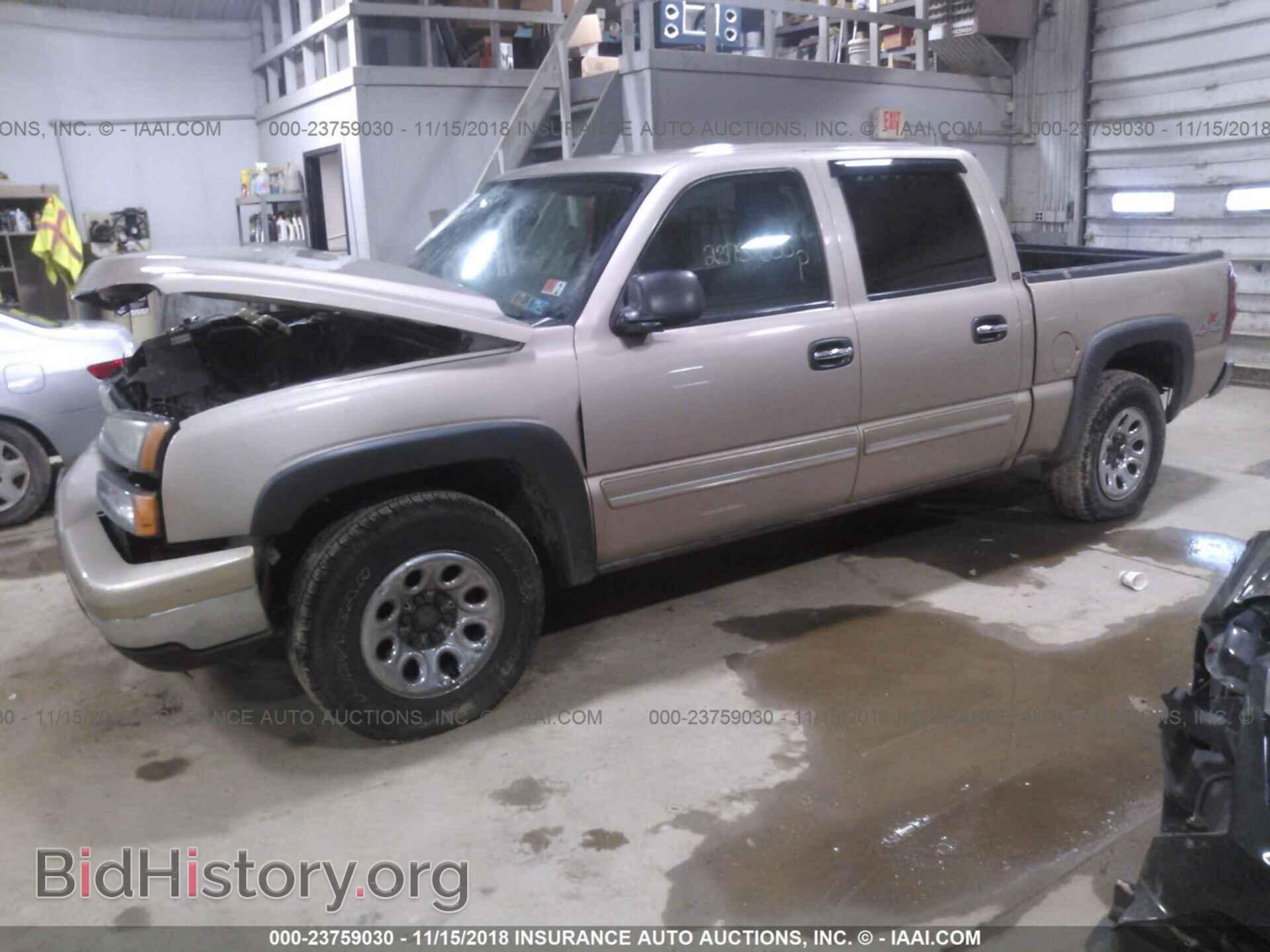 2006 CHEVROLET SILVERADO - VIN: 2GCEK13T961124227 - Фото 2