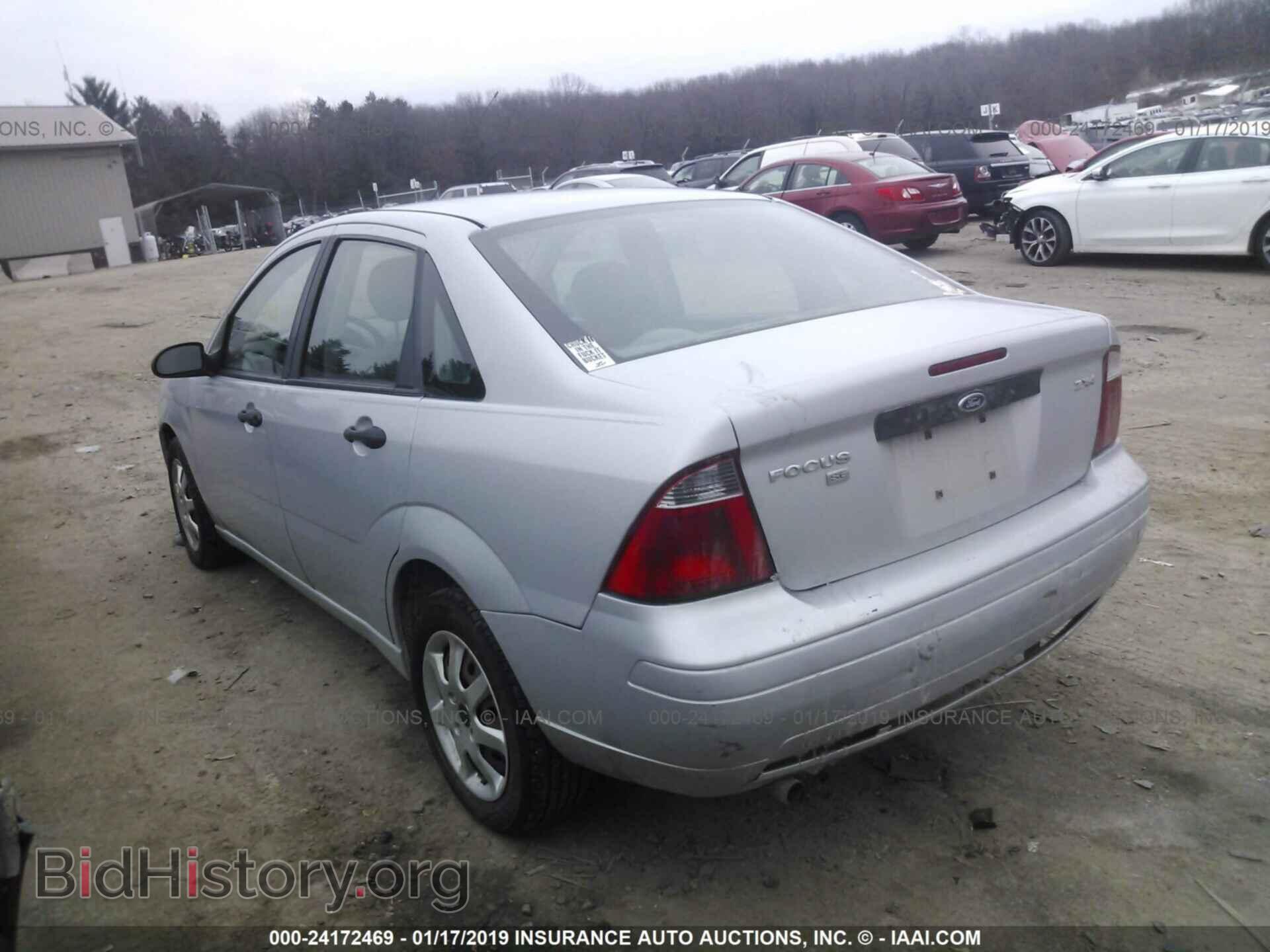 2005 FORD FOCUS - VIN: 1FAFP34N25W181173 - Фото 3