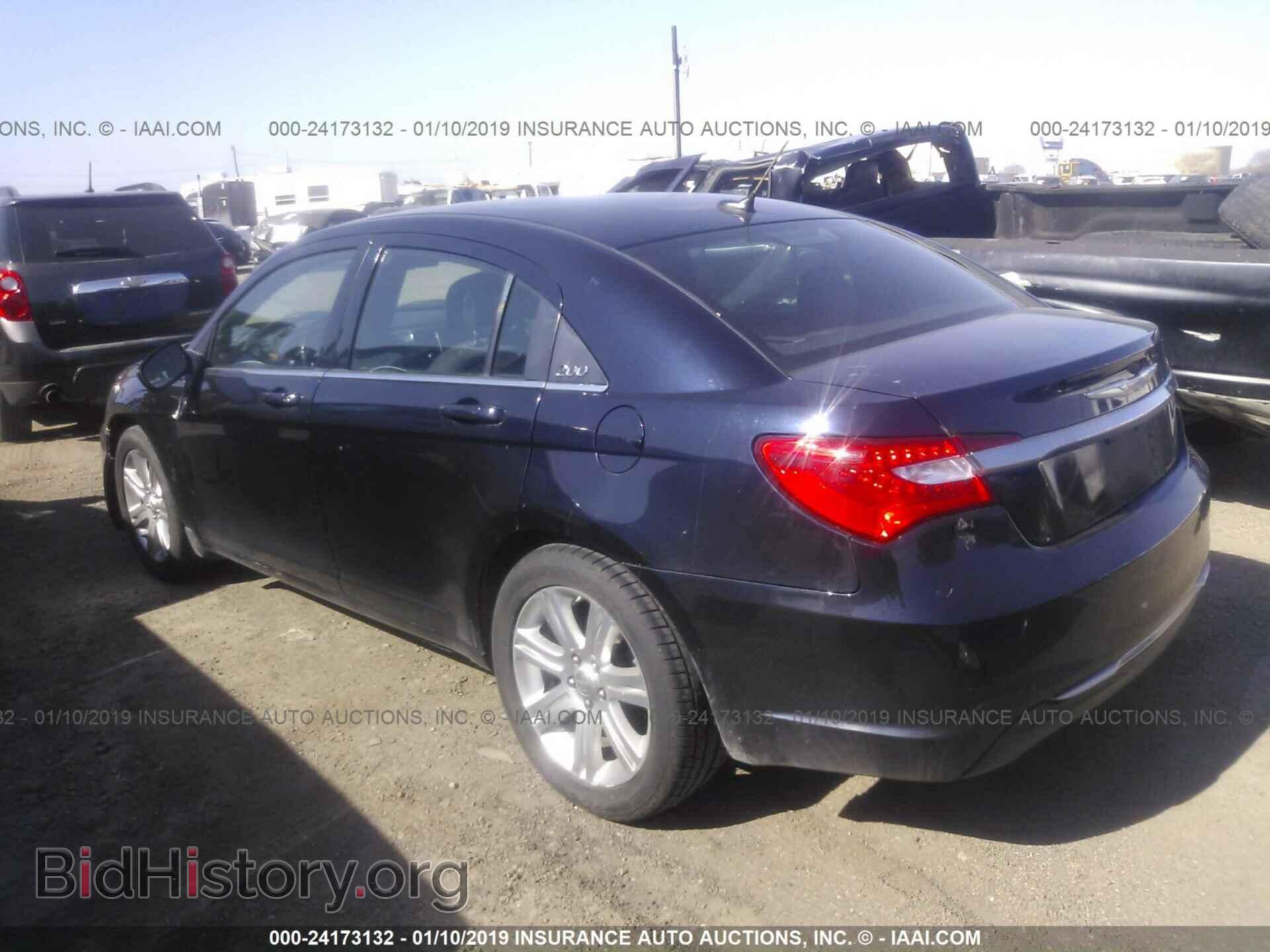 2012 CHRYSLER 200 - VIN: 1C3CCBBB5CN288981 - Фото 3