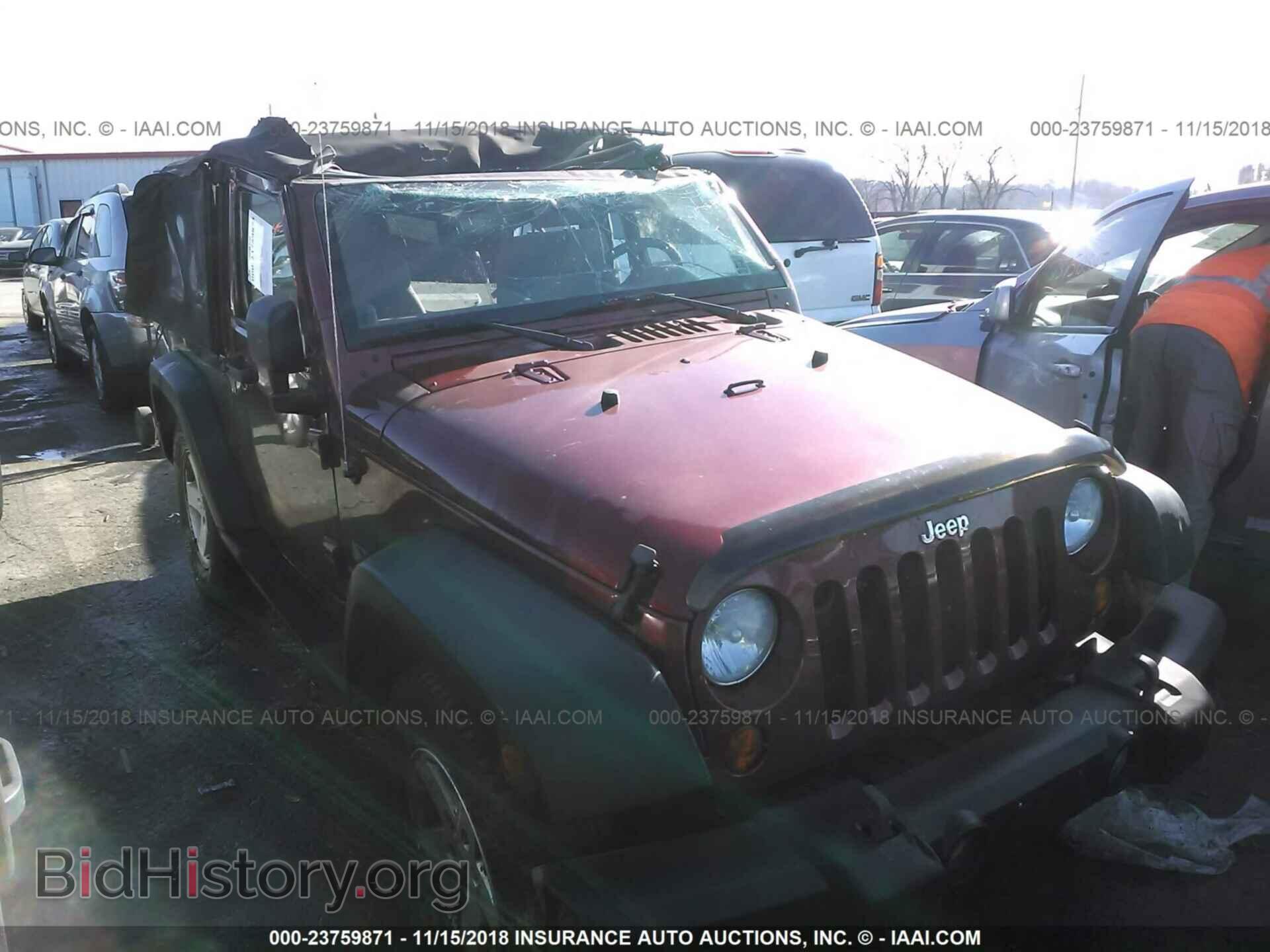 Photo 1J4FA24149L718243 - JEEP WRANGLER 2009