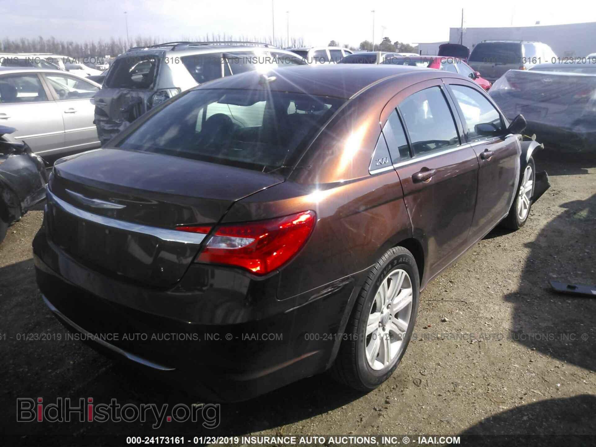 2012 CHRYSLER 200 - VIN: 1C3CCBBB5CN241658 - Photo 4