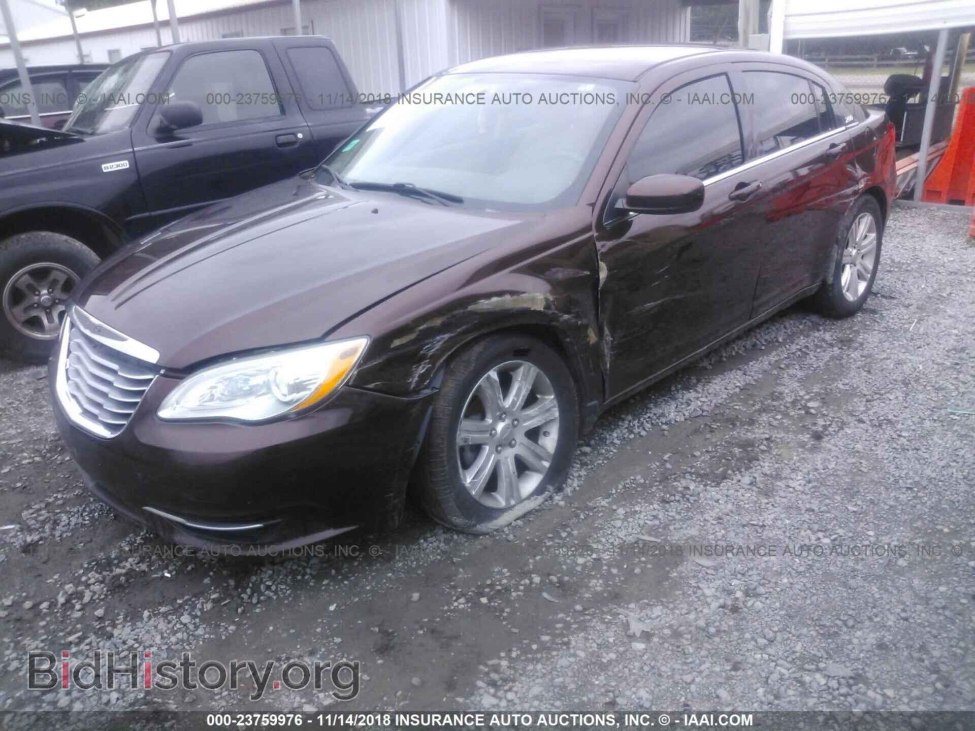 2013 CHRYSLER 200 - VIN: 1C3CCBBB4DN600810 - Фото 2