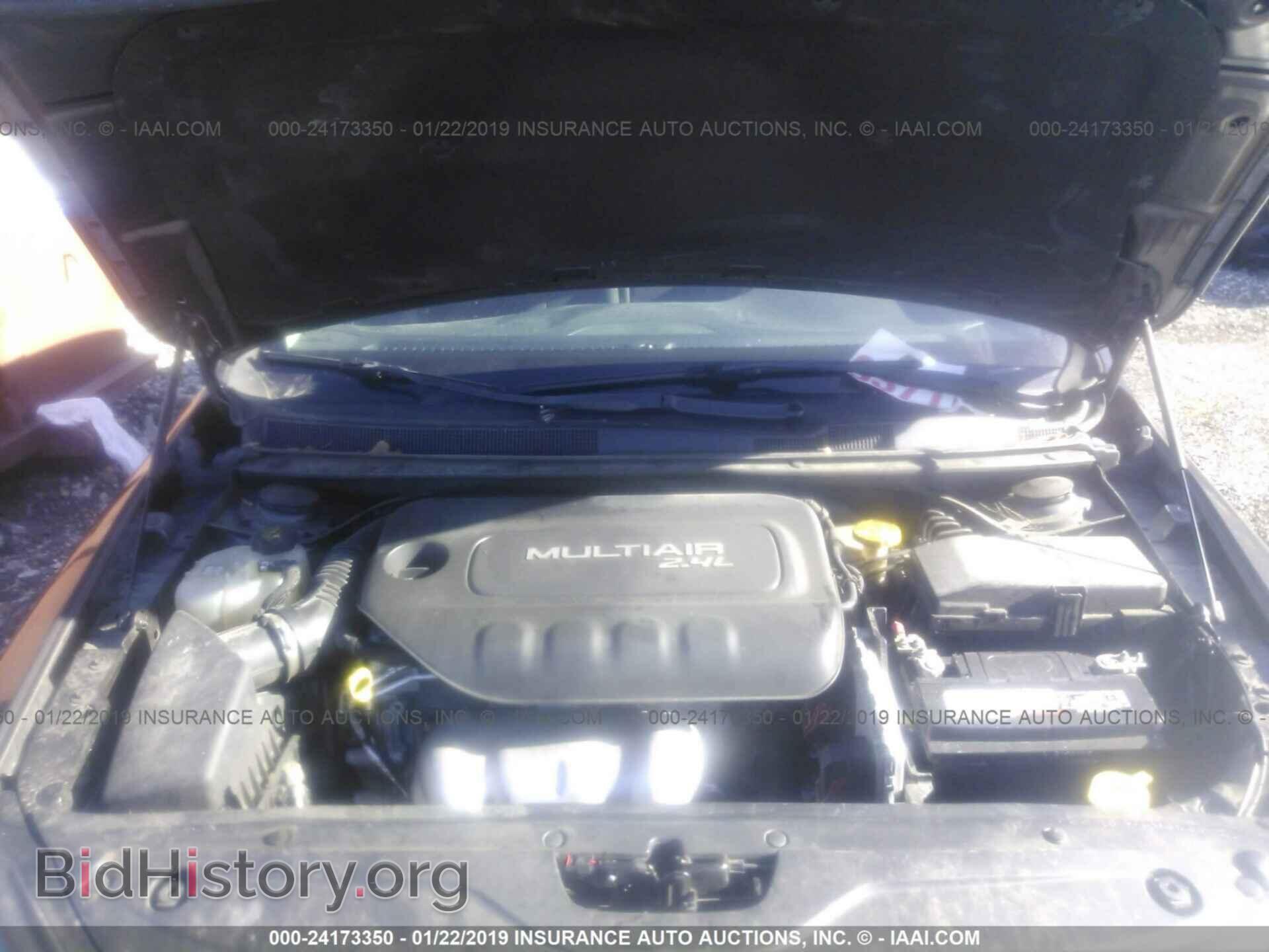 2015 CHRYSLER 200 - VIN: 1C3CCCAB9FN677800 - Фото 10