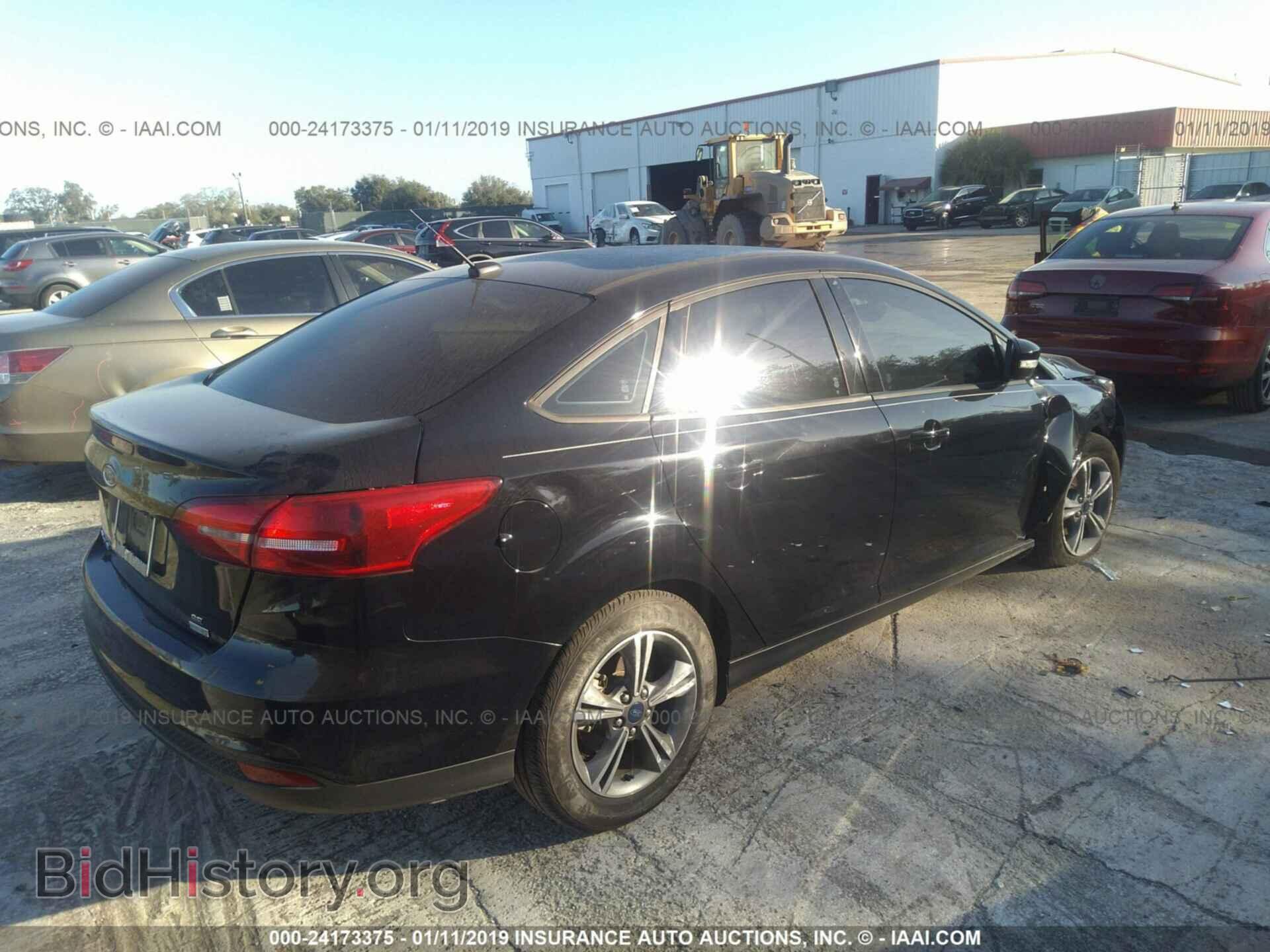 2017 FORD FOCUS - VIN: 1FADP3FEXHL282410 - Photo 4